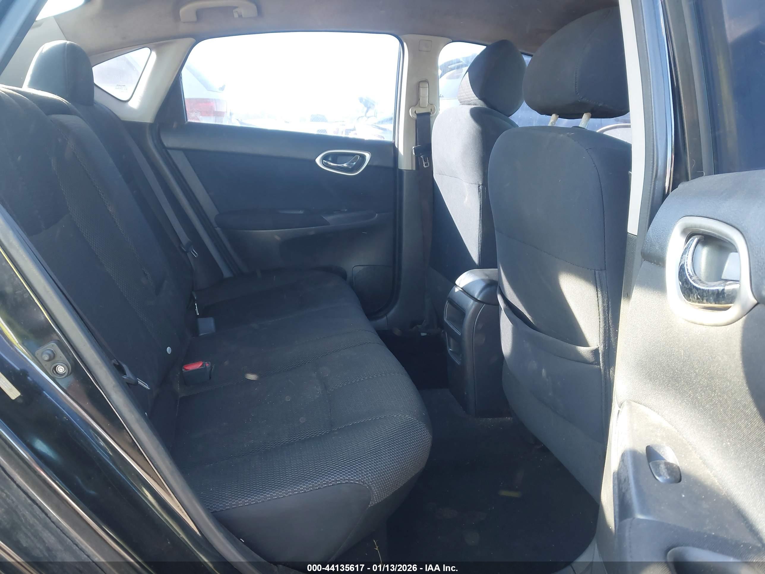 NISSAN SENTRA image 8