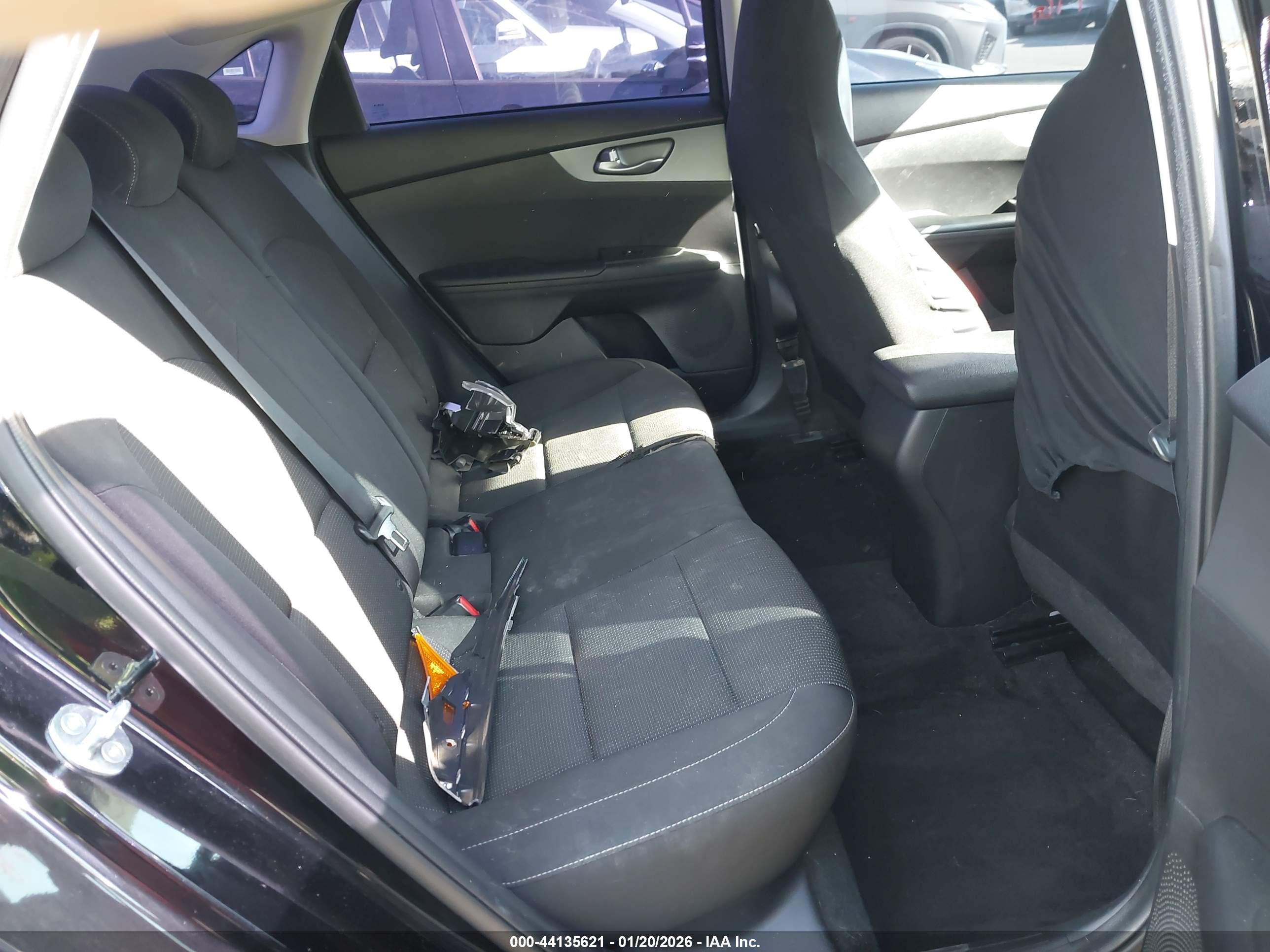 KIA FORTE image 8