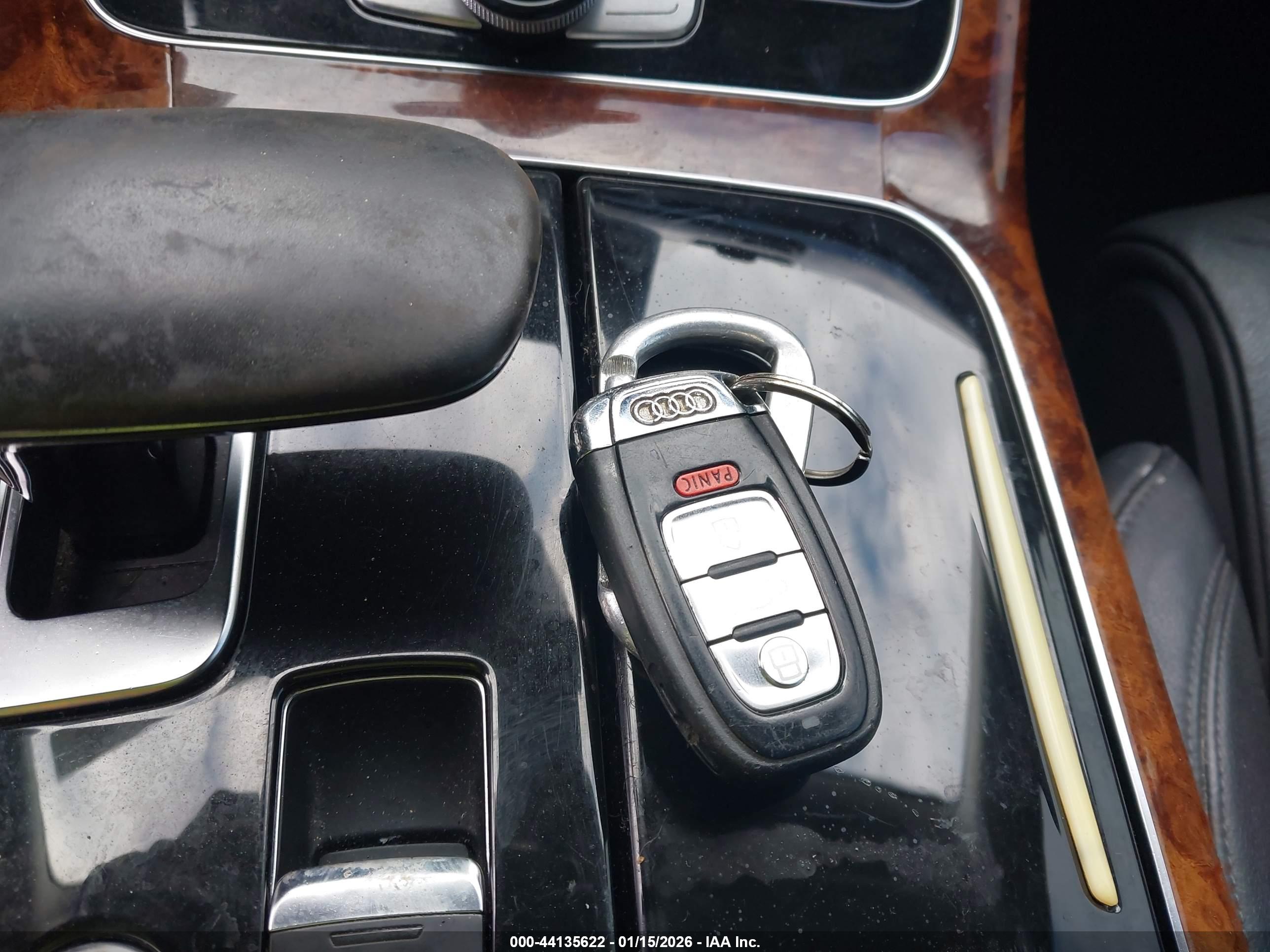 AUDI A8 image 11