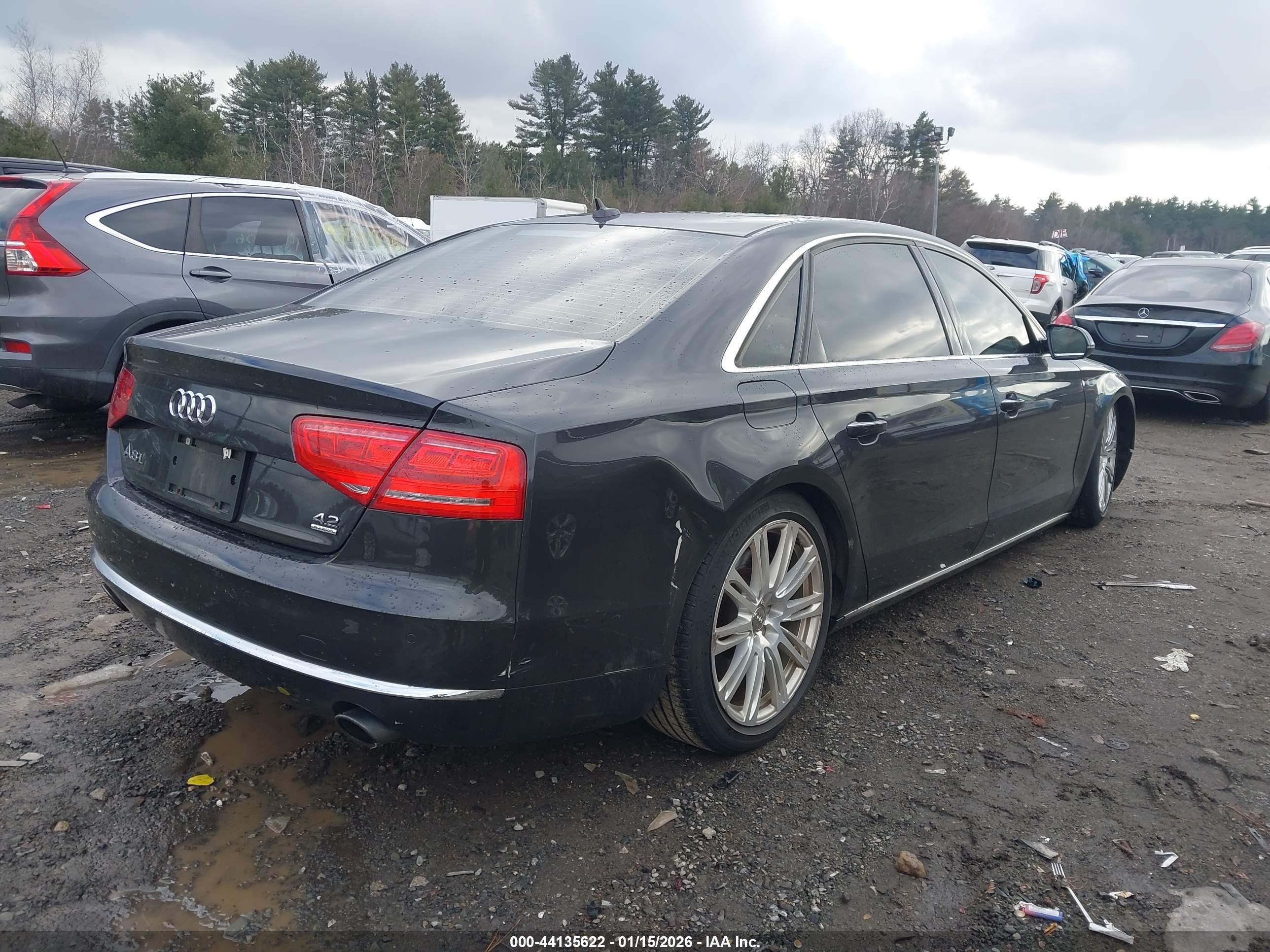 AUDI A8 image 4
