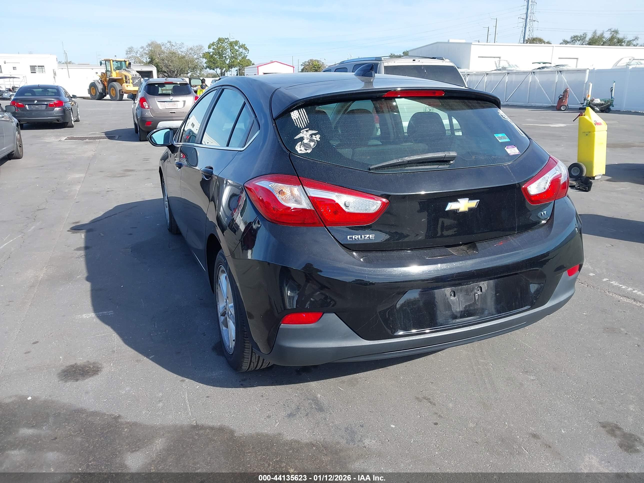 CHEVROLET CRUZE image 3