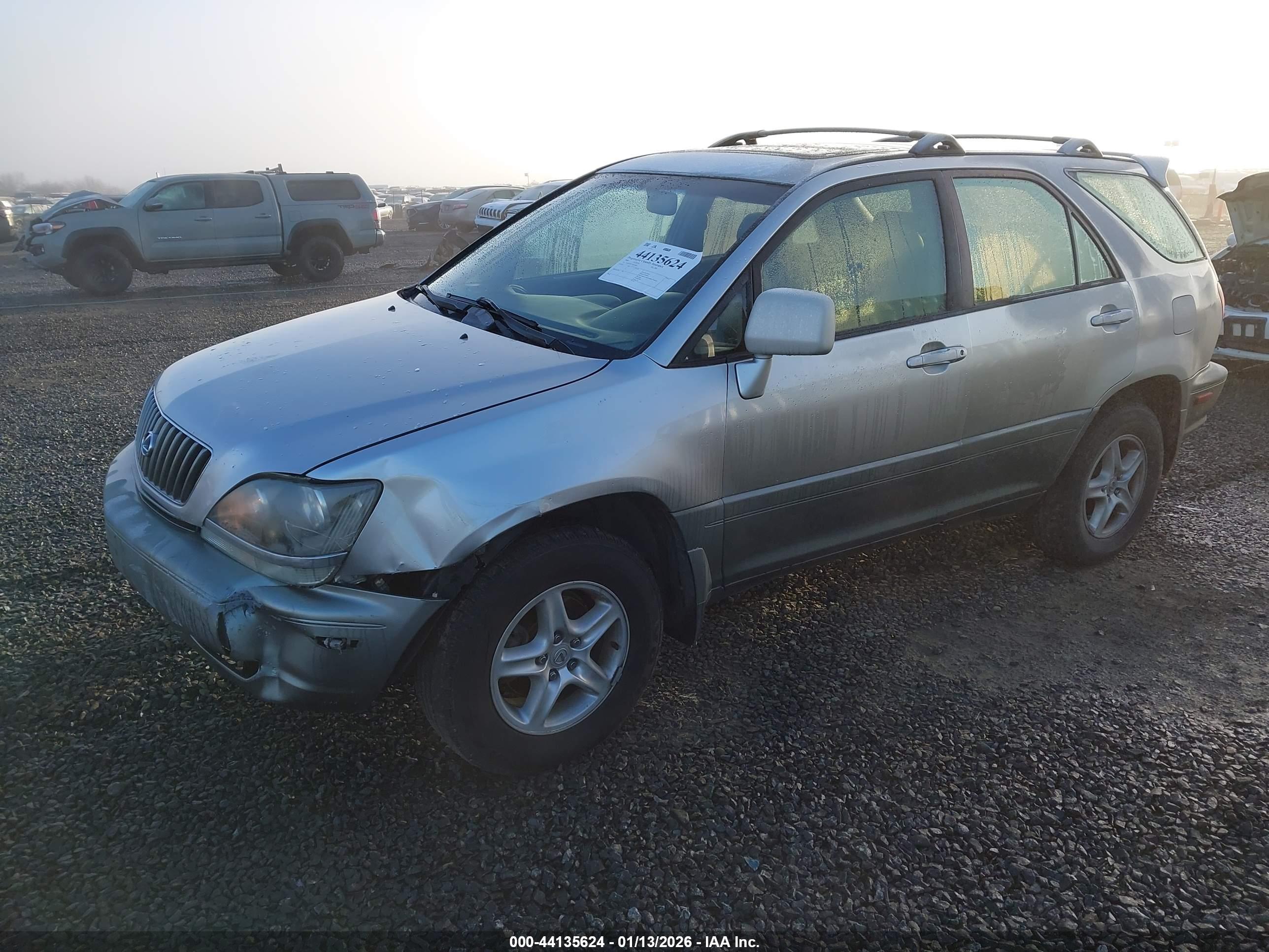 LEXUS RX image 2