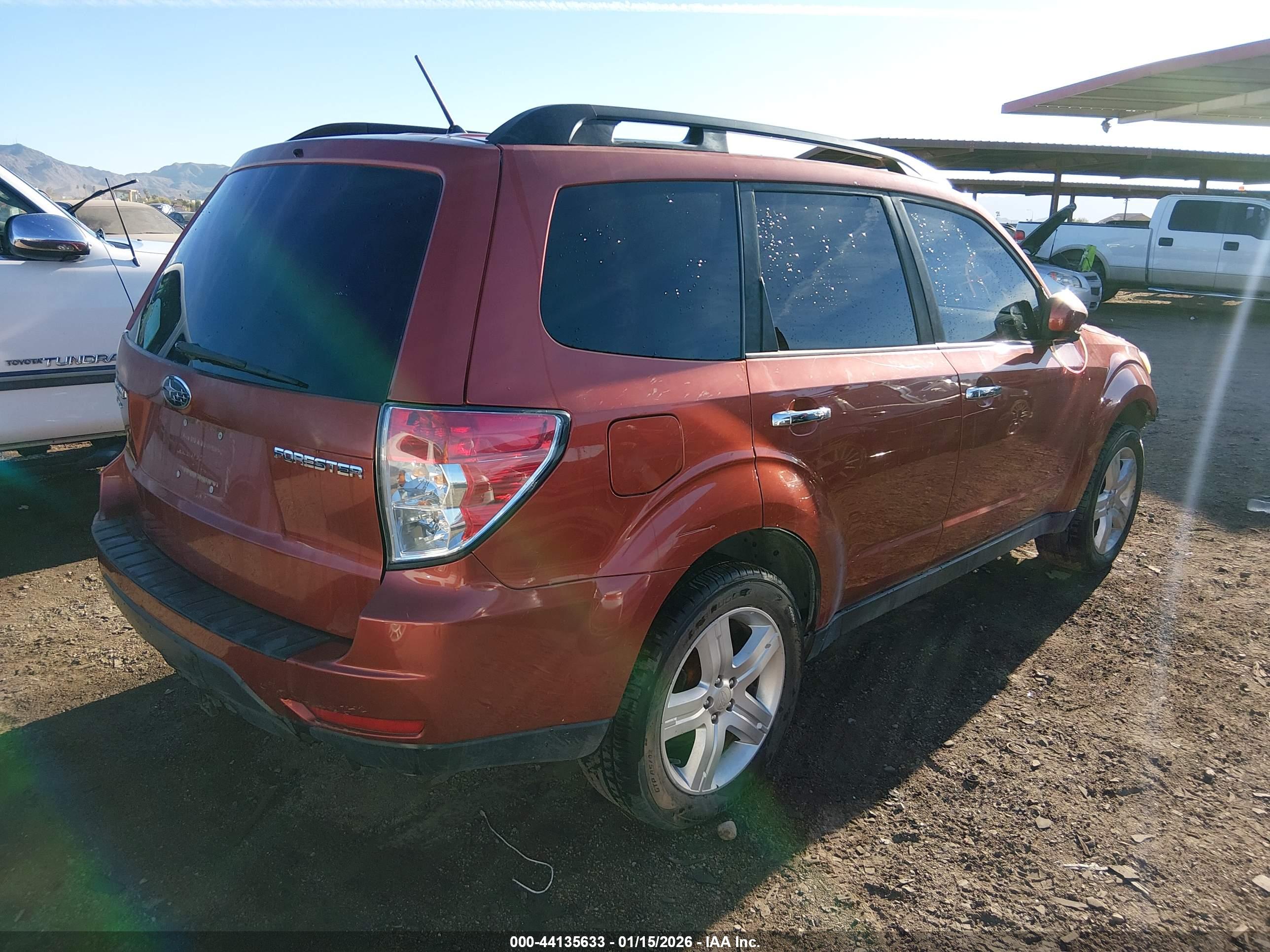 SUBARU FORESTER image 4
