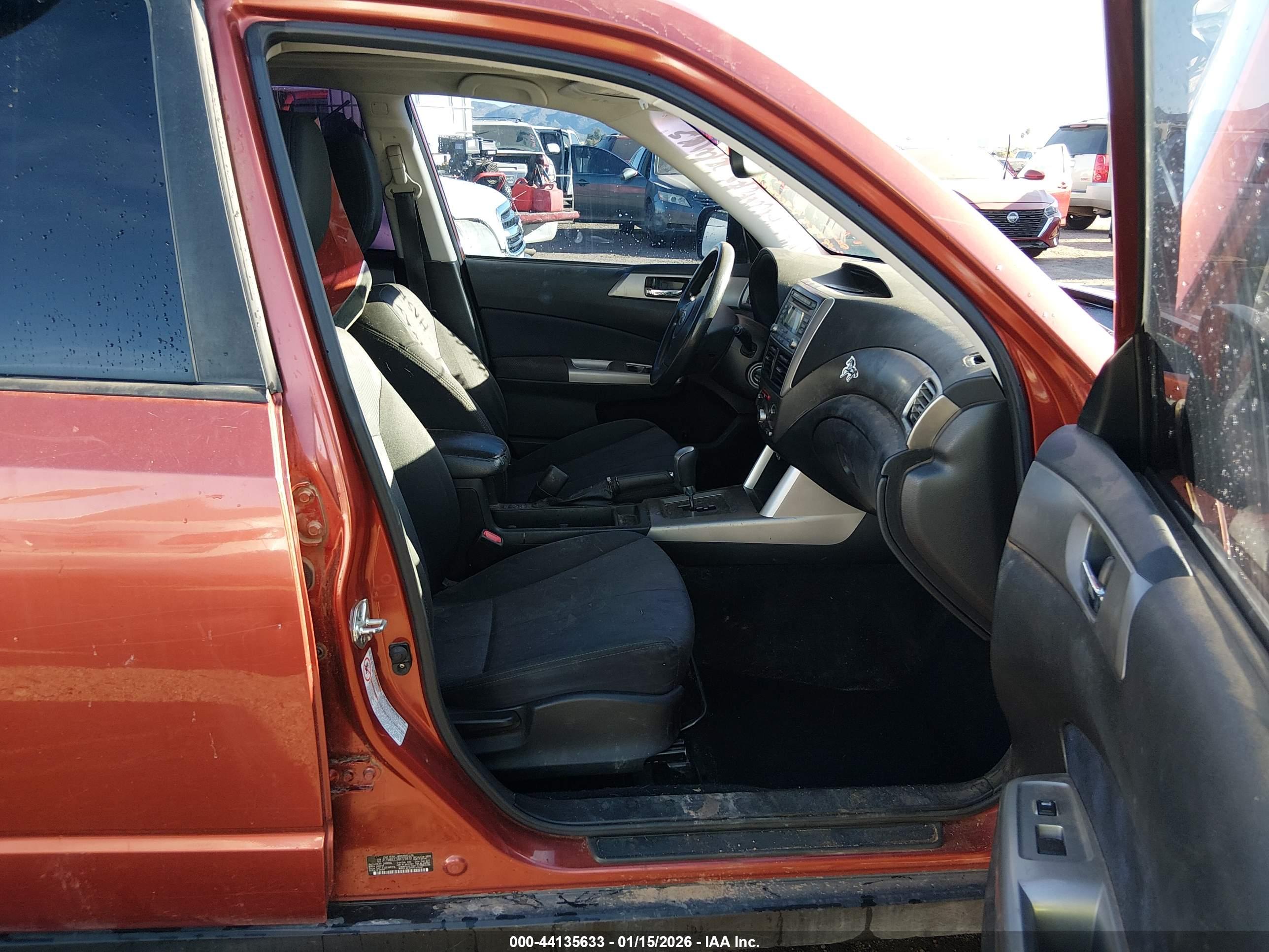 SUBARU FORESTER image 5
