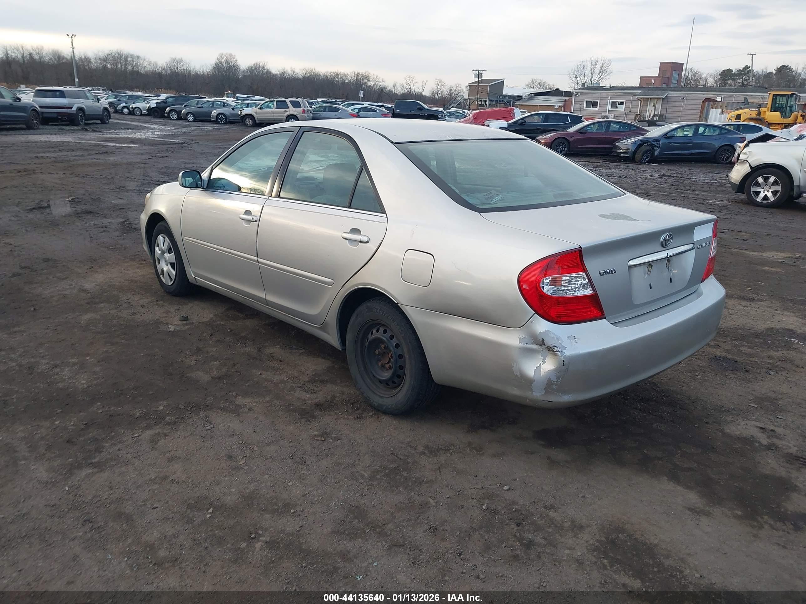 TOYOTA CAMRY image 3