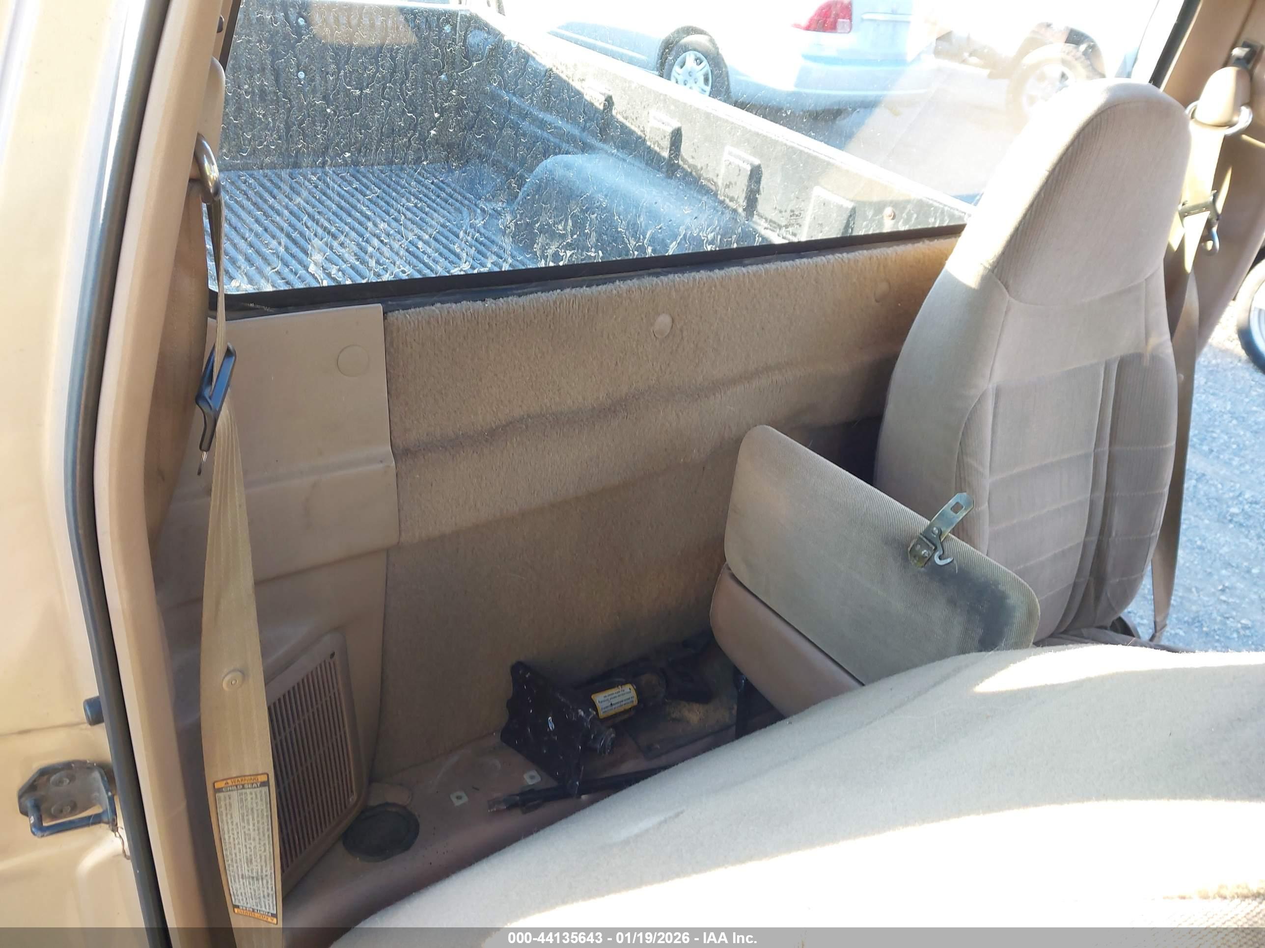 FORD RANGER image 8