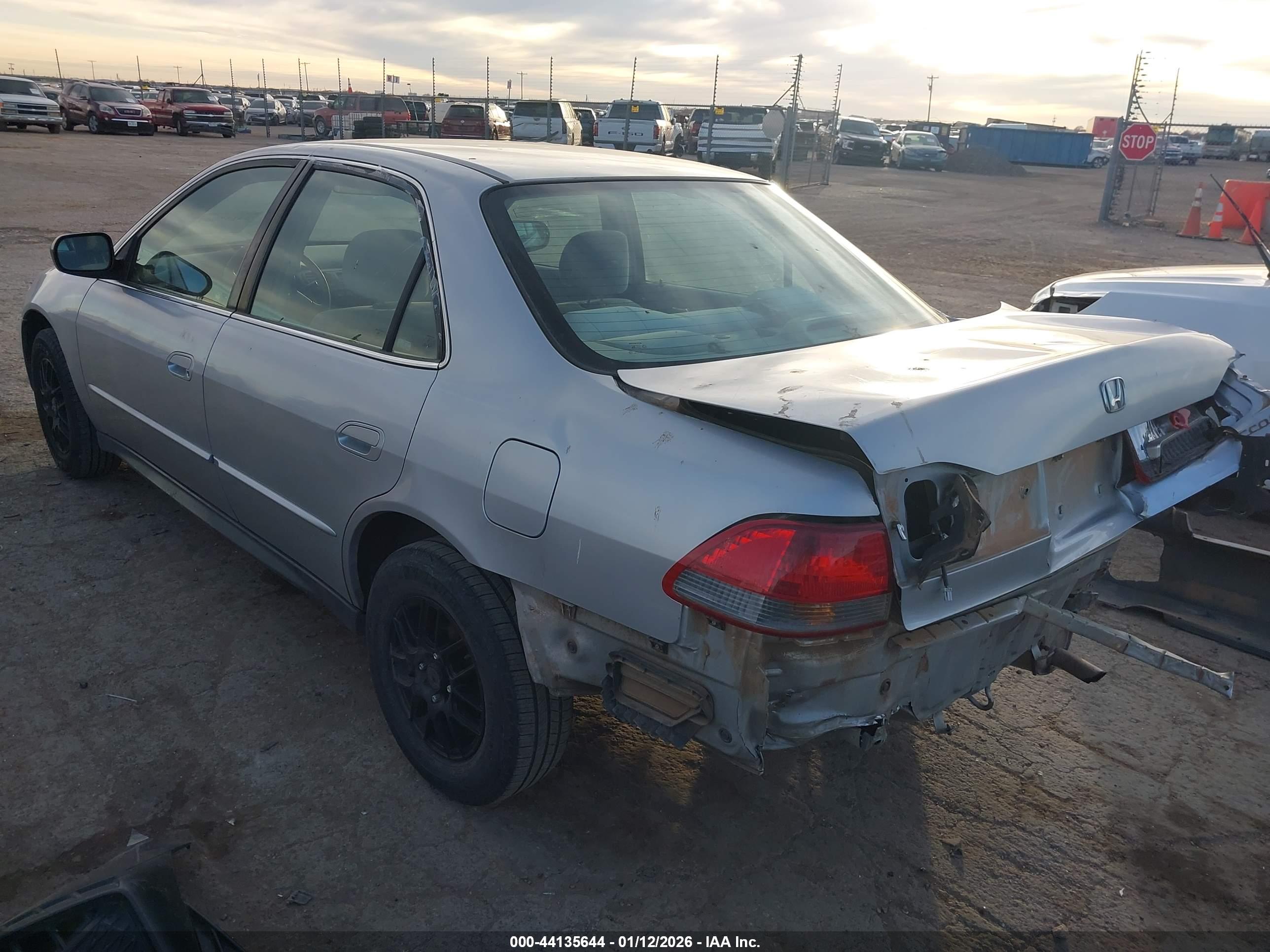 HONDA ACCORD image 3
