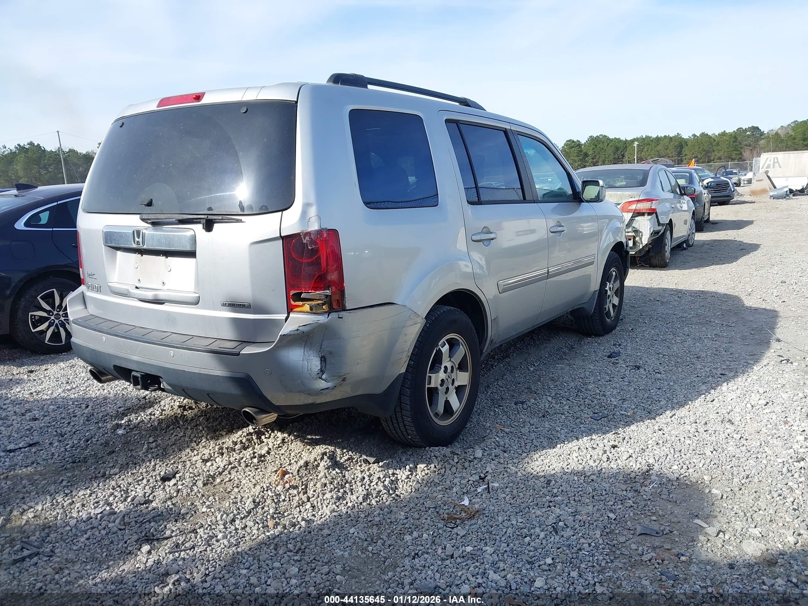 HONDA PILOT image 4