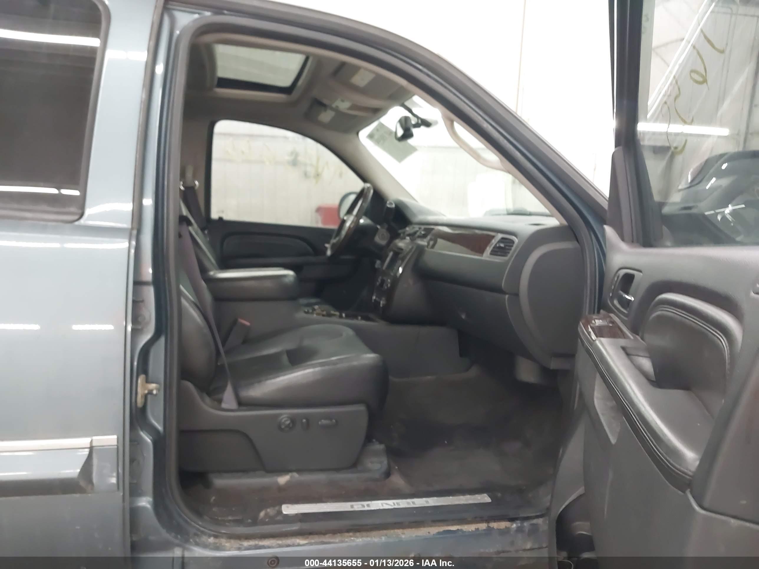 GMC SIERRA image 5