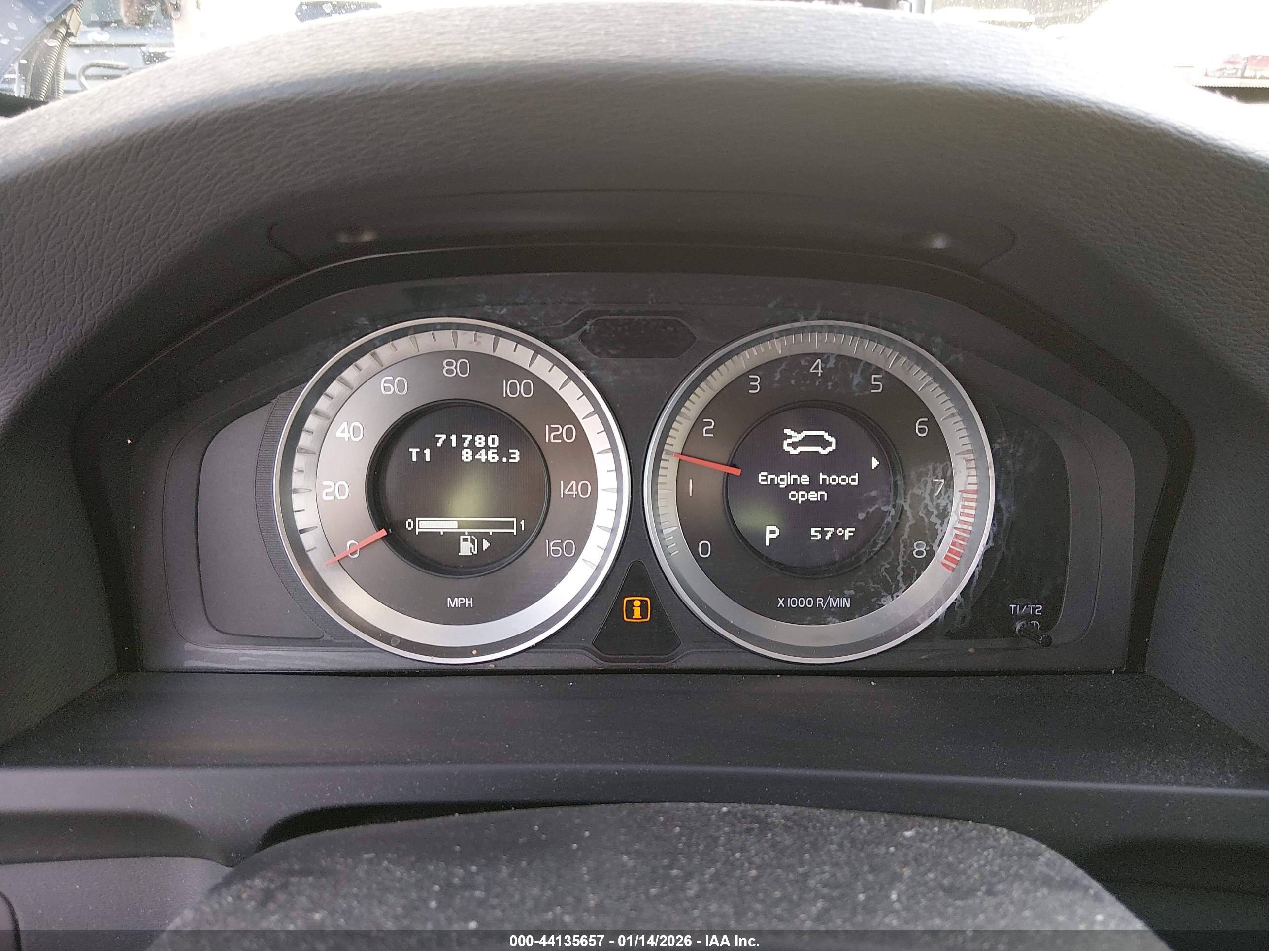 VOLVO S60 image 7