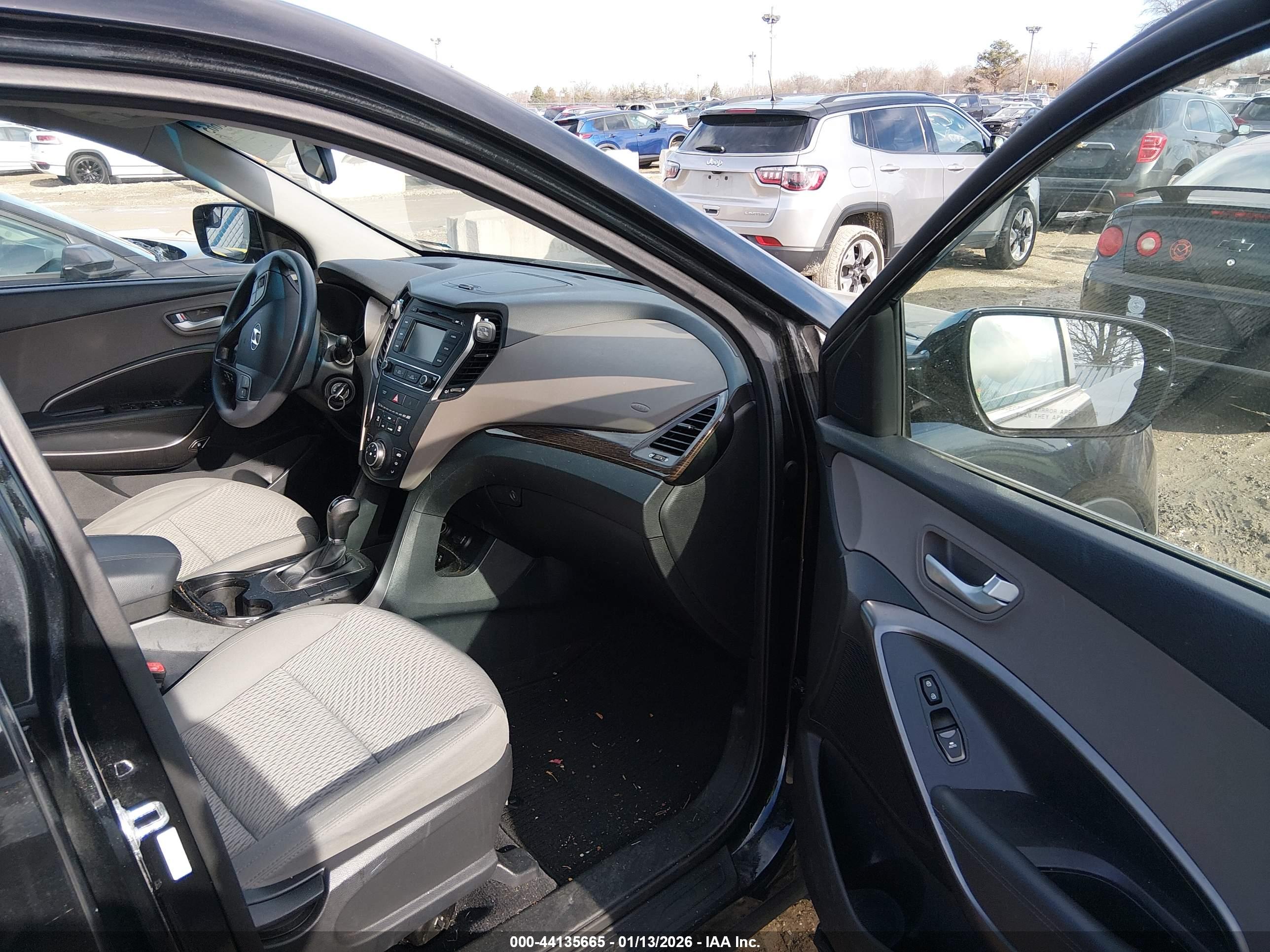 HYUNDAI SANTA image 5