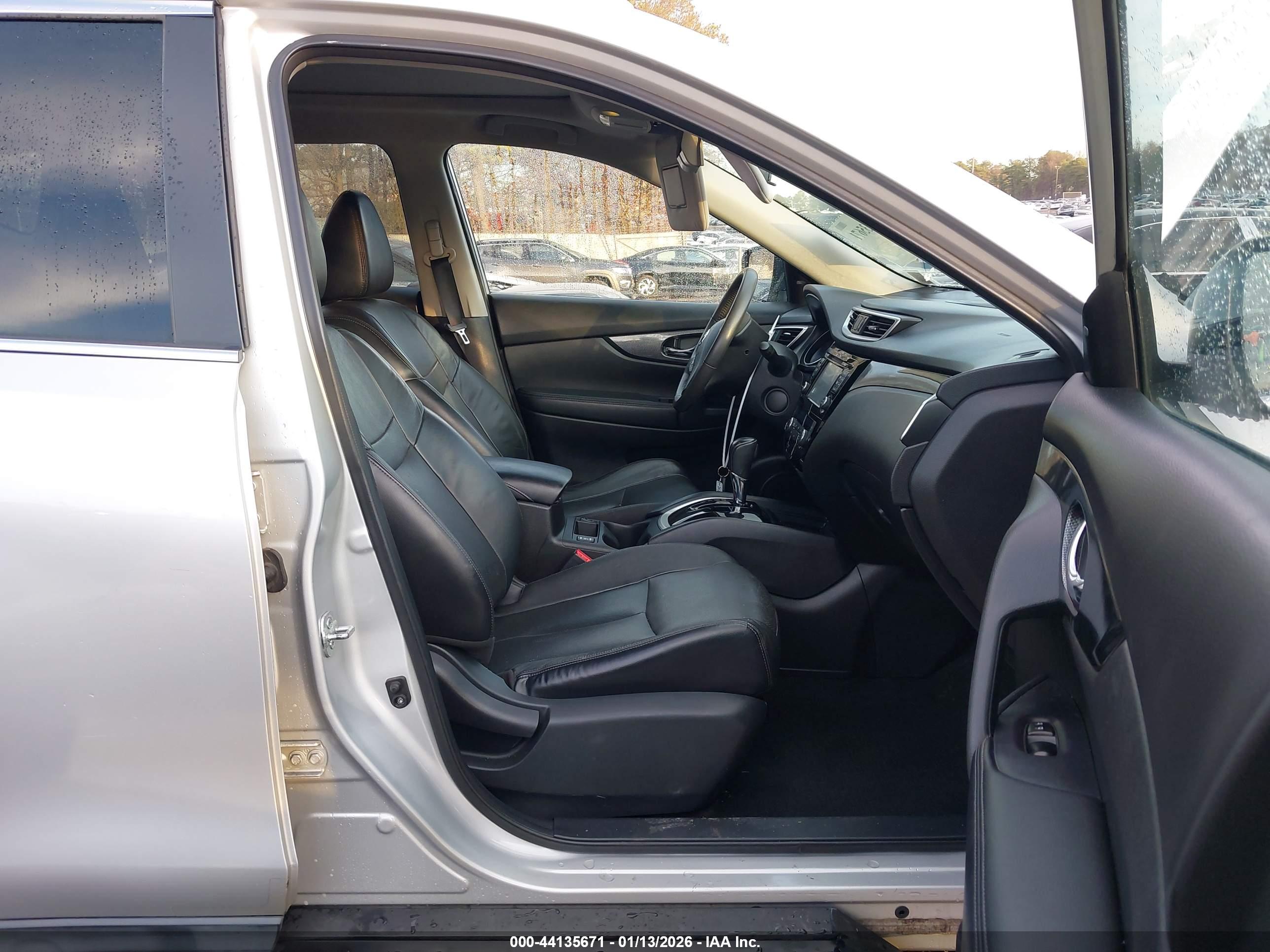 NISSAN ROGUE image 5