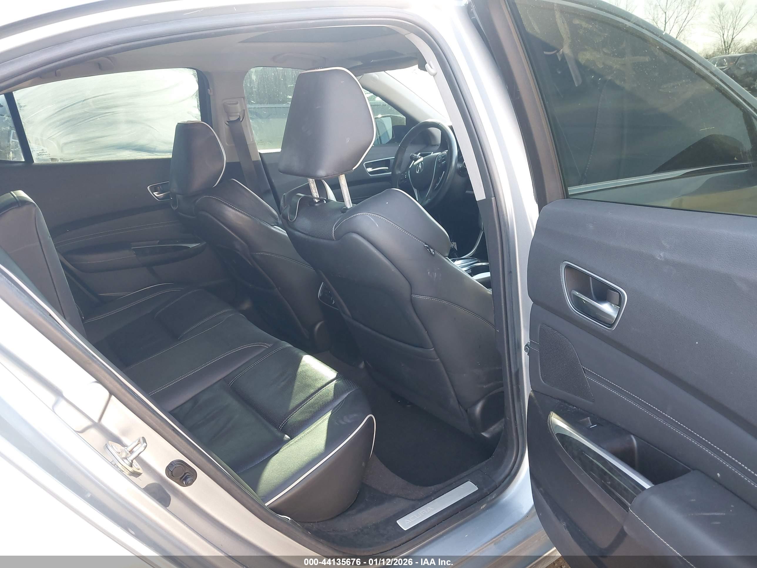 ACURA TLX image 8