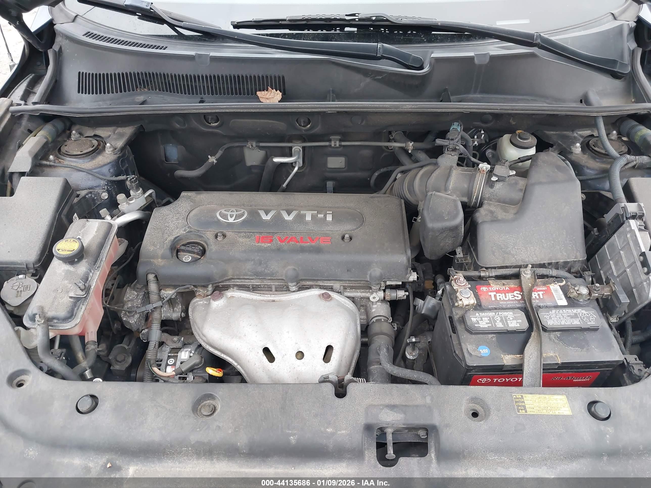 TOYOTA RAV4 image 10