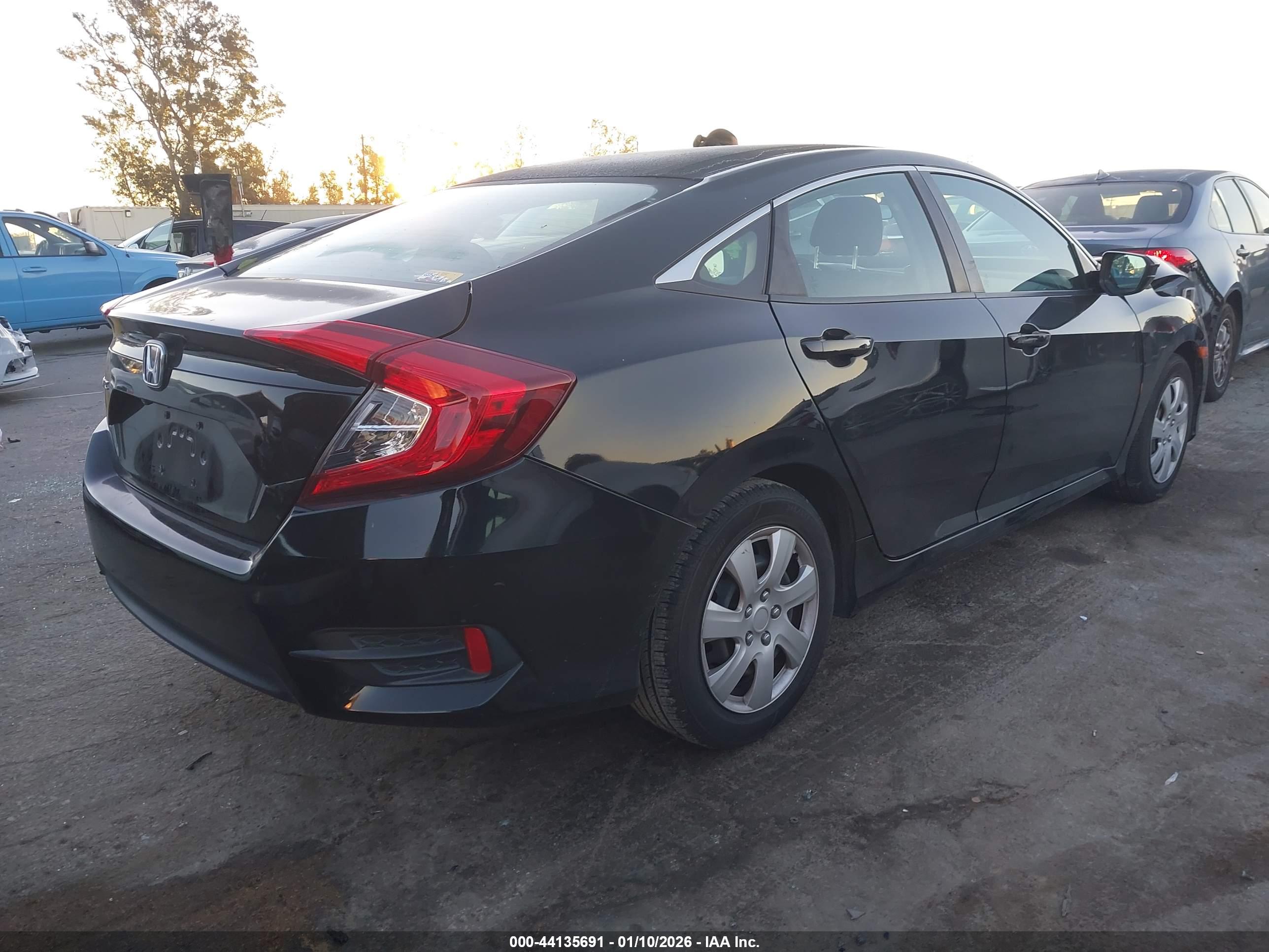 HONDA CIVIC image 4