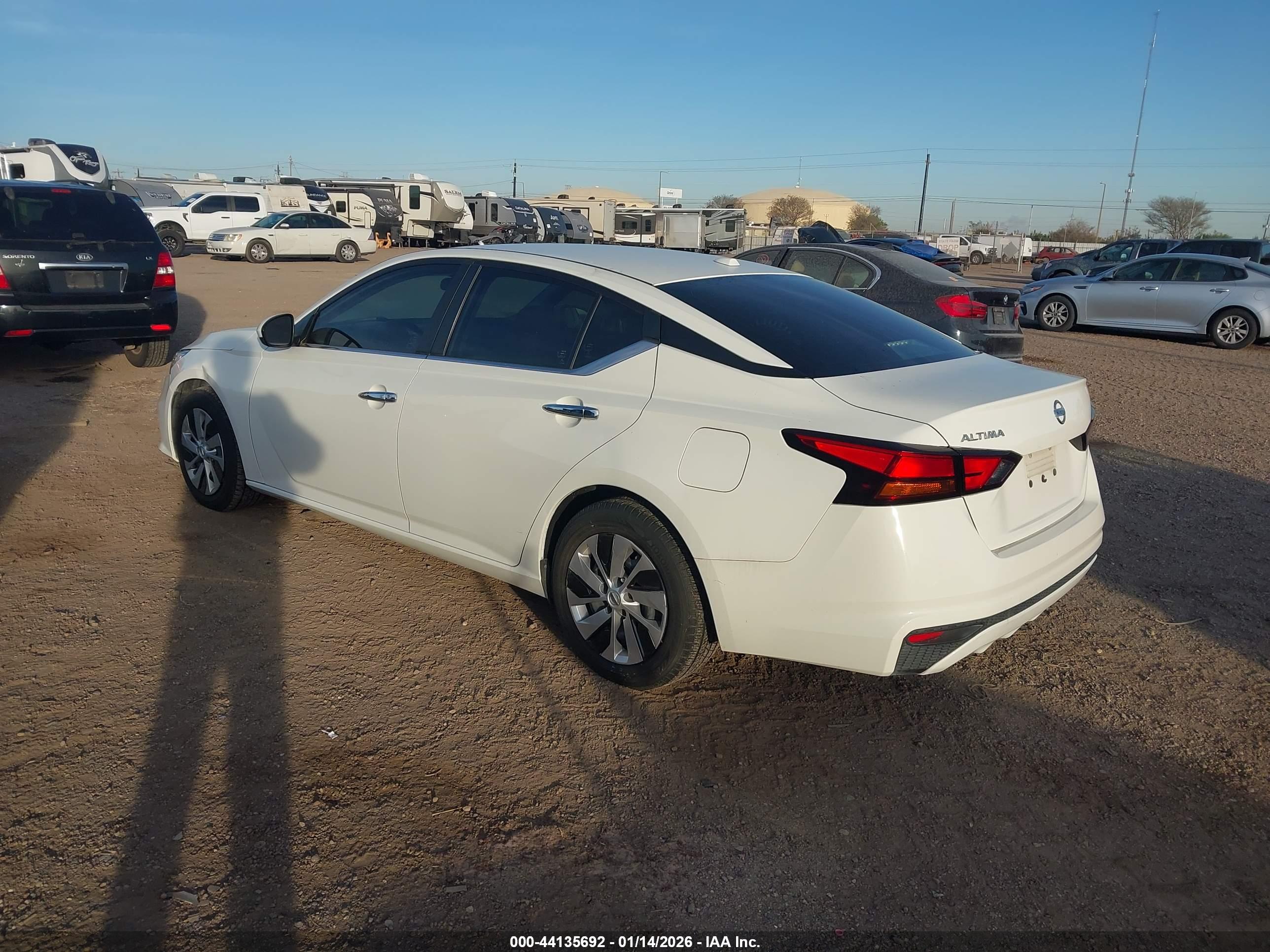 NISSAN ALTIMA image 3