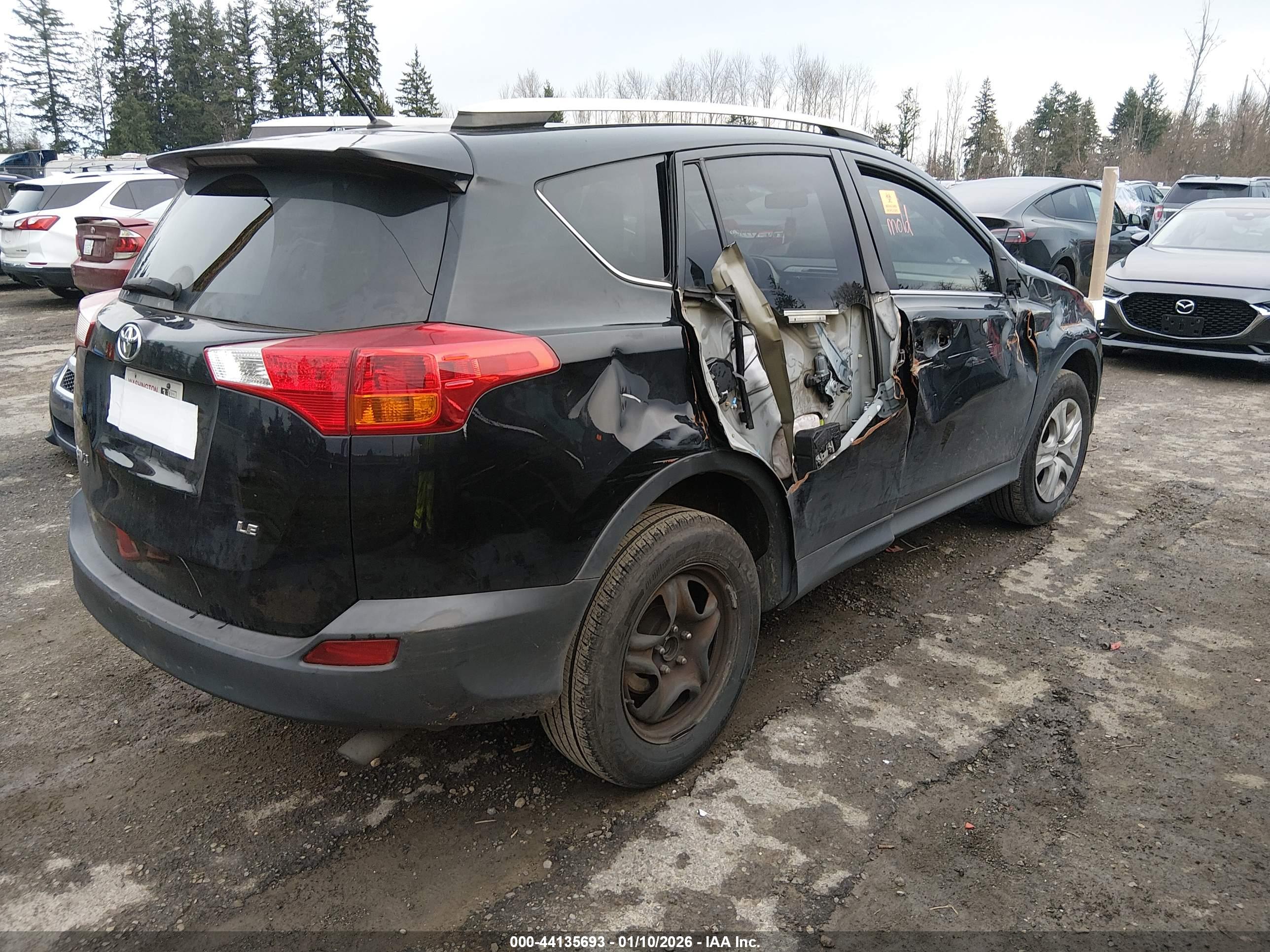 TOYOTA RAV4 image 4