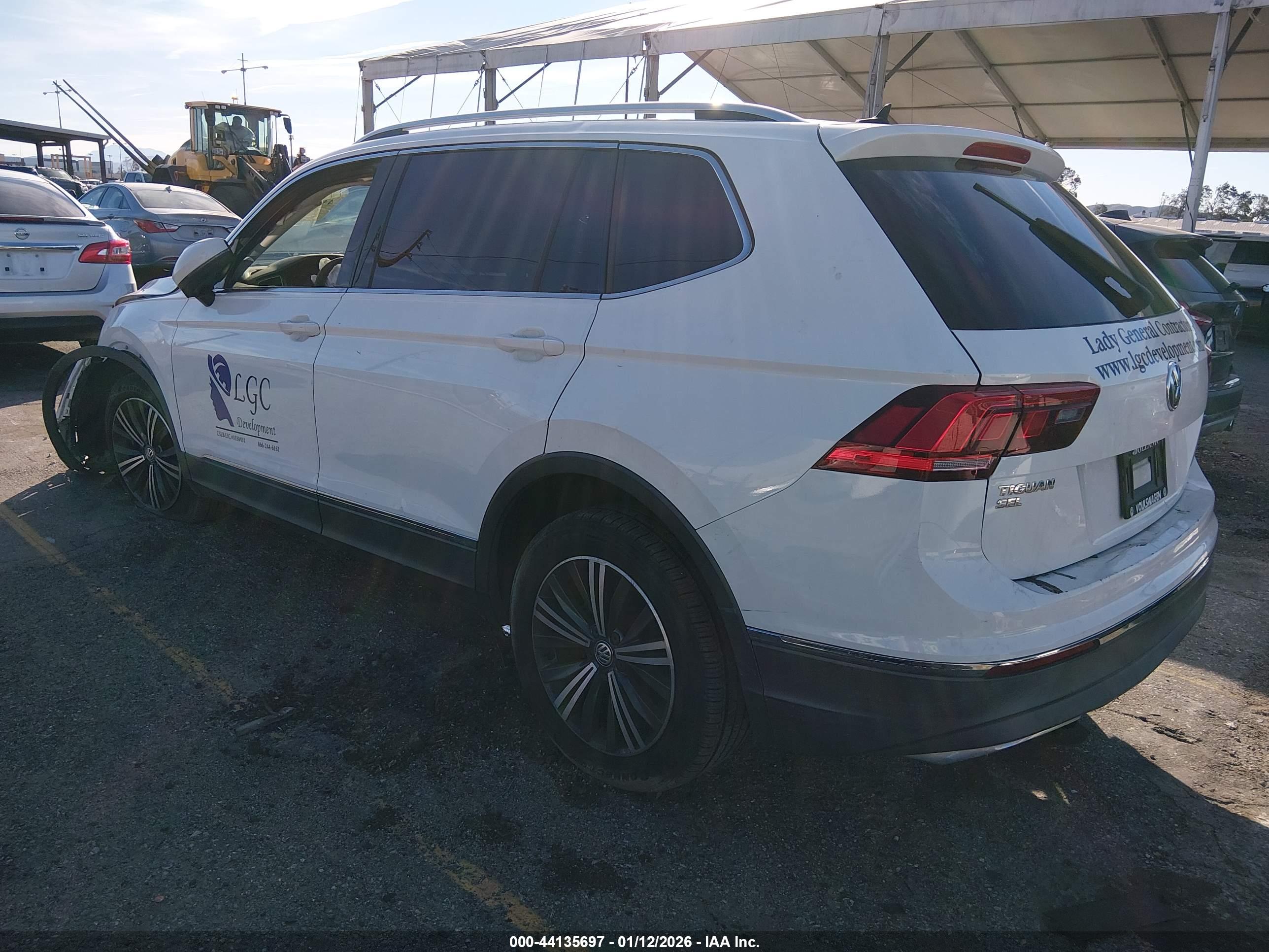 VOLKSWAGEN TIGUAN image 3