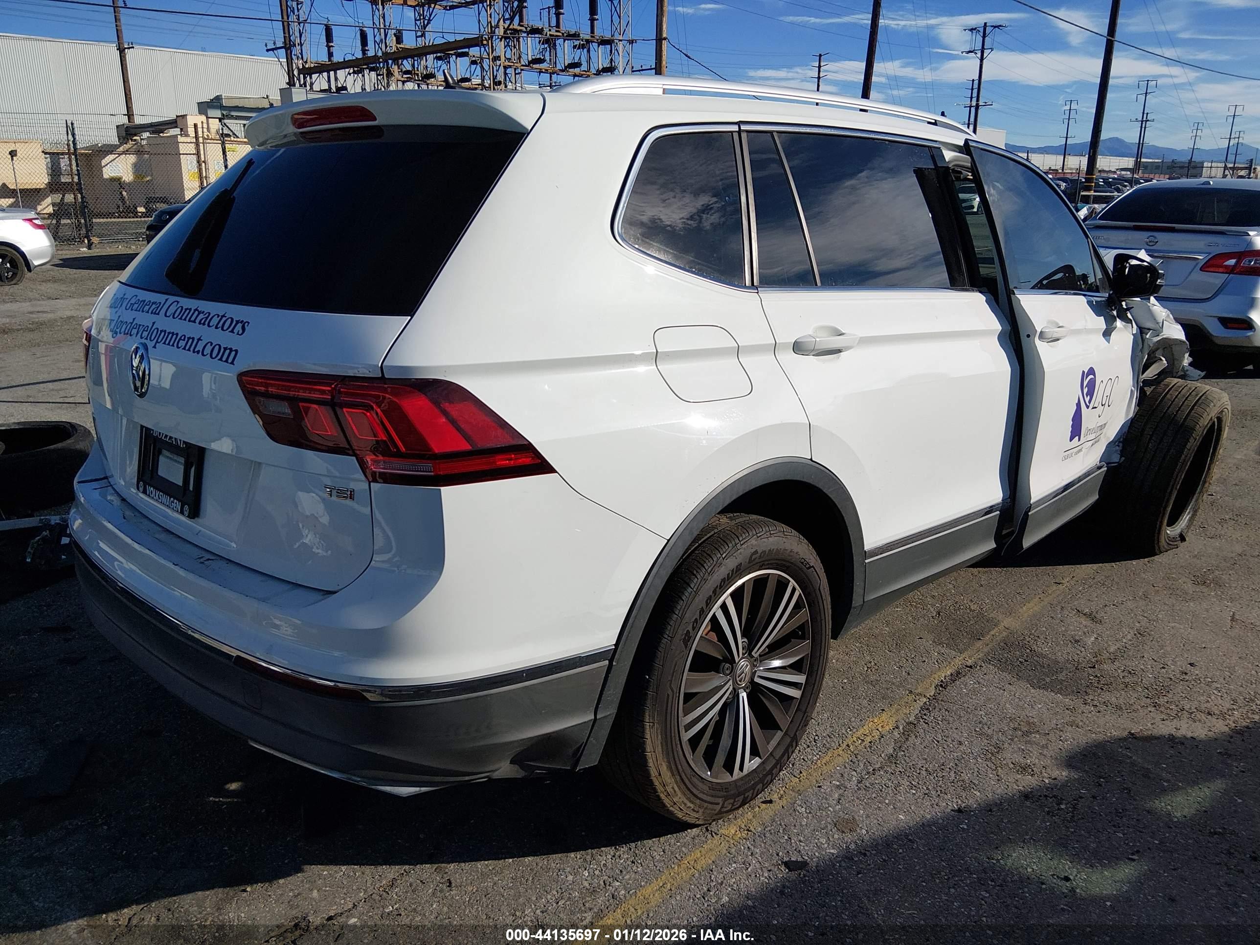 VOLKSWAGEN TIGUAN image 4