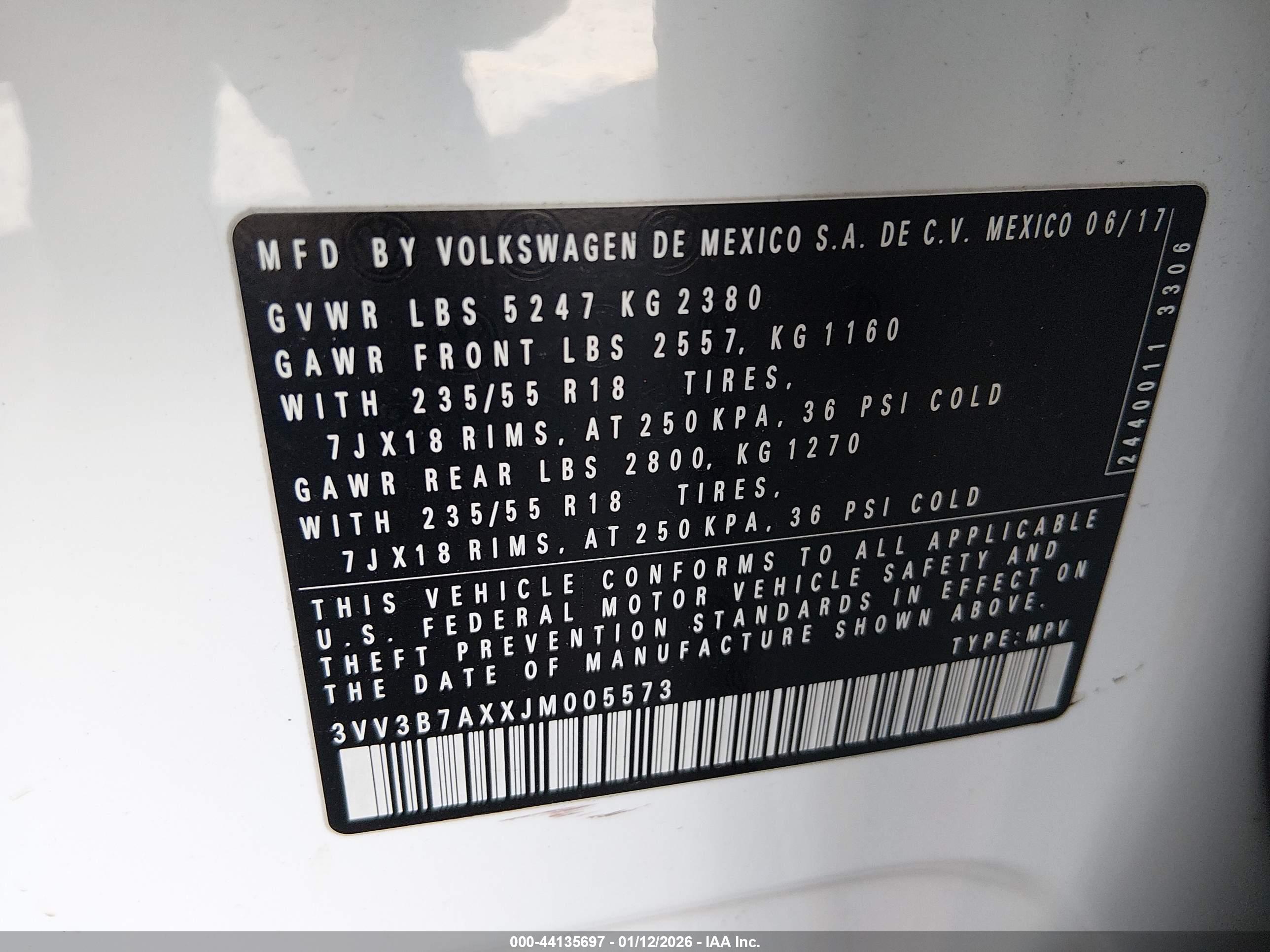 VOLKSWAGEN TIGUAN image 9