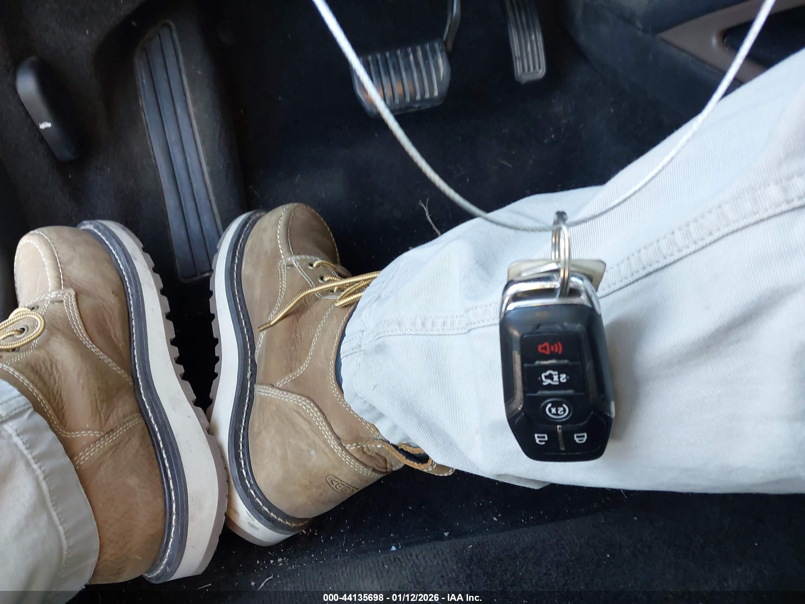 LINCOLN MKZ image 11