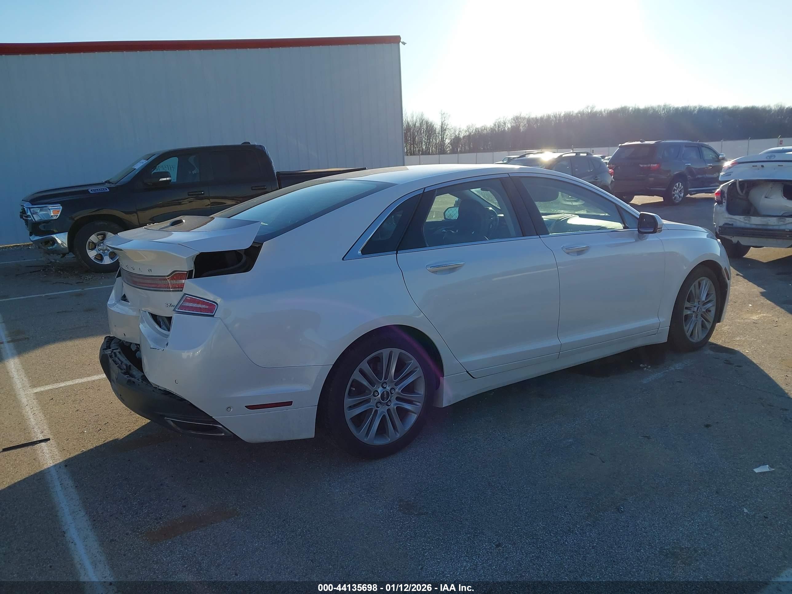 LINCOLN MKZ image 4