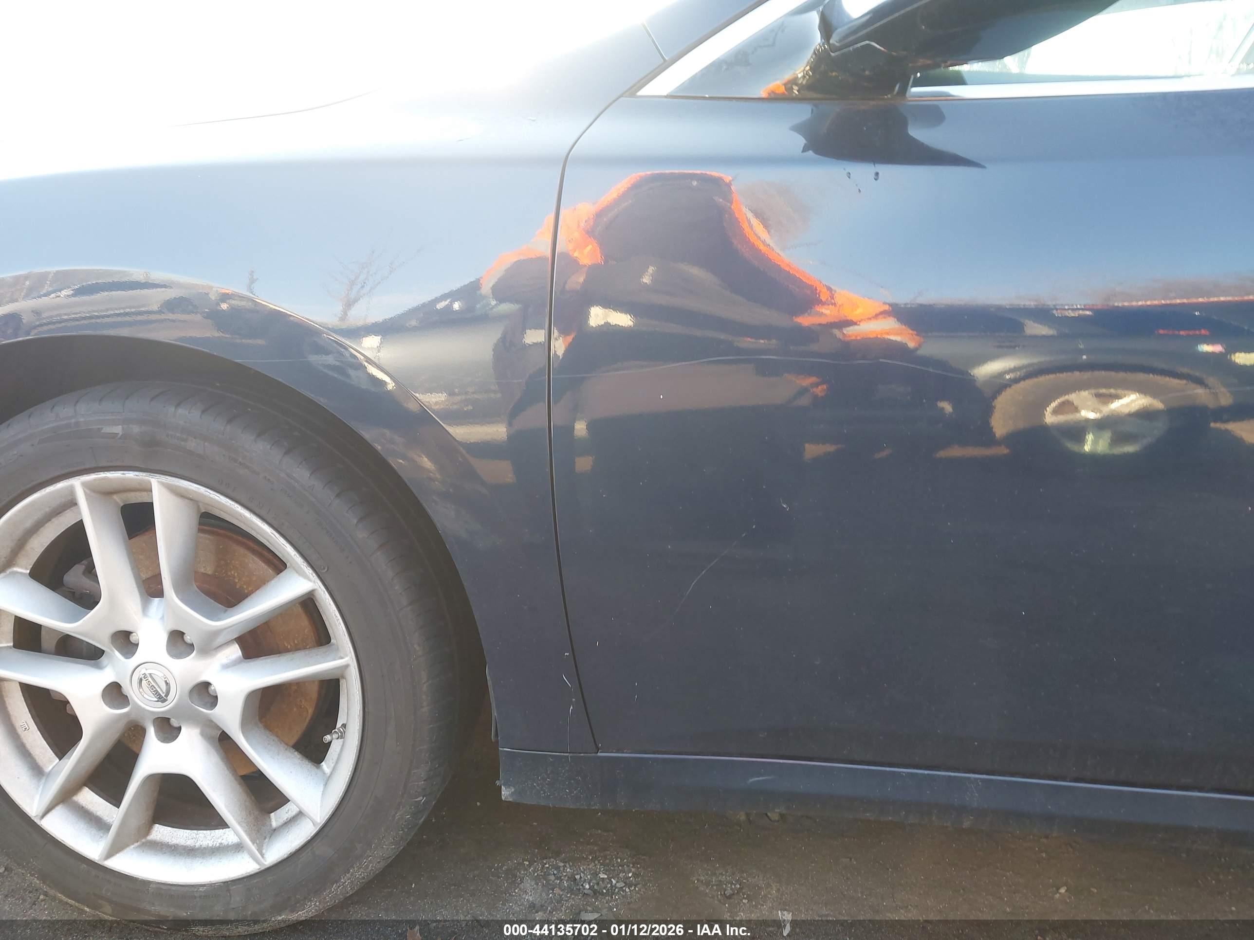 NISSAN MAXIMA image 6