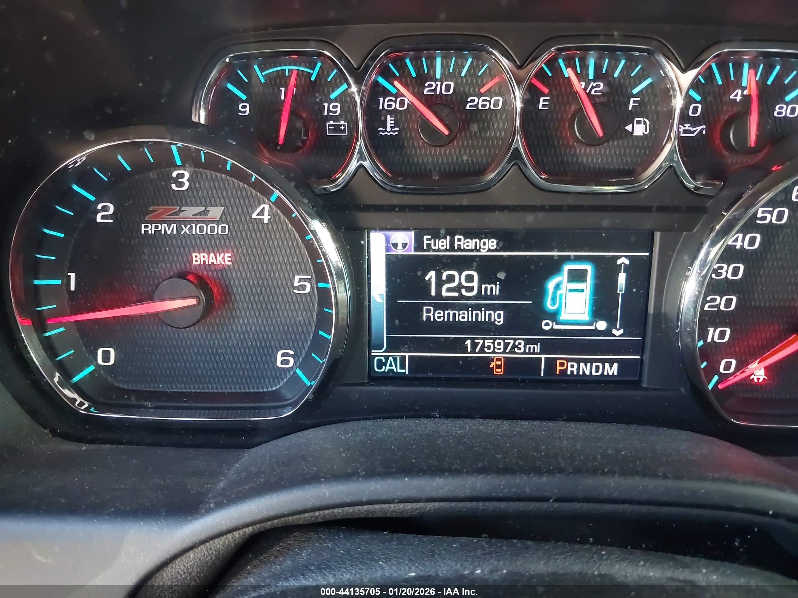 CHEVROLET SUBURBAN image 7