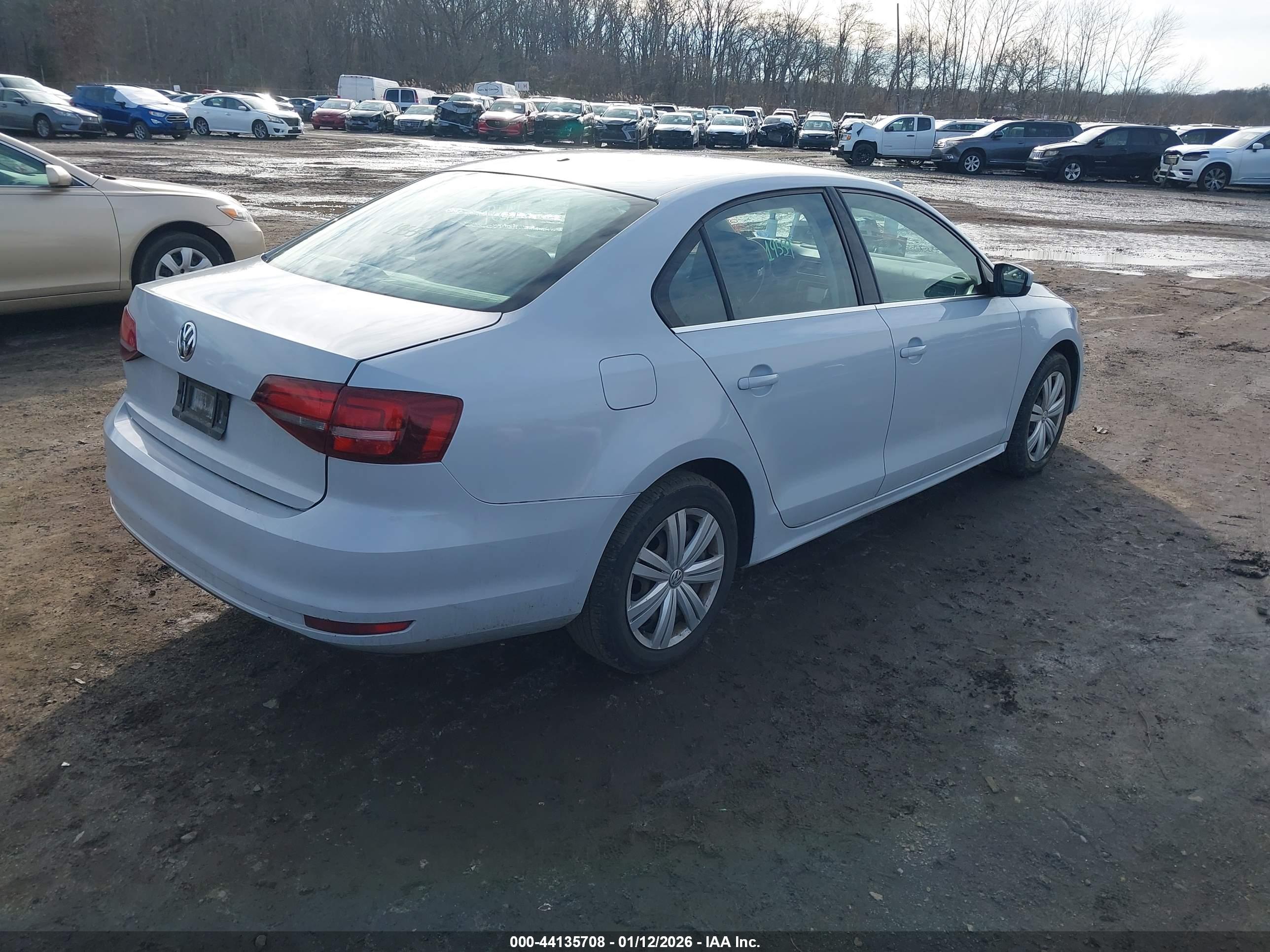 VOLKSWAGEN JETTA image 4