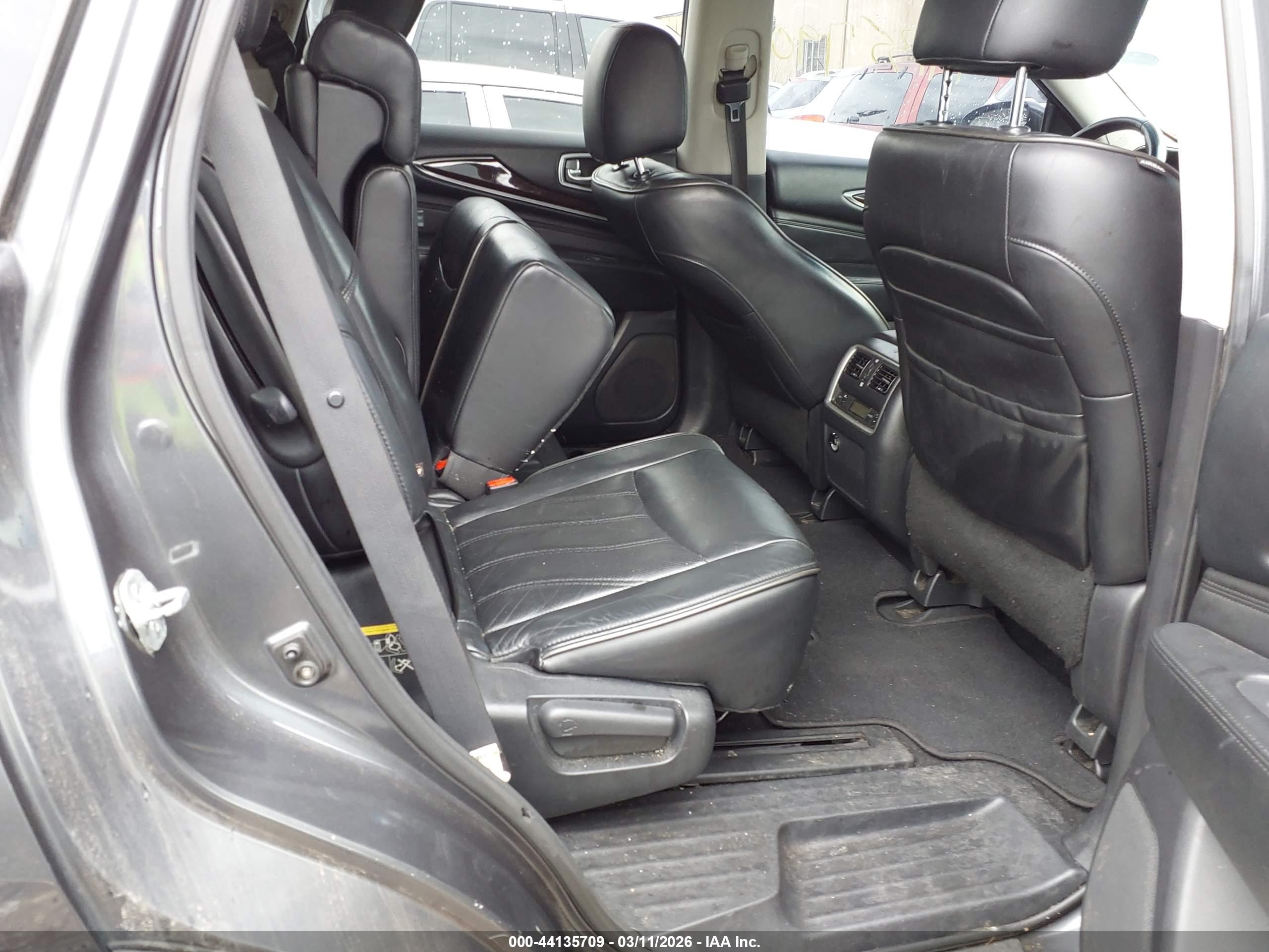 INFINITI QX60 image 8