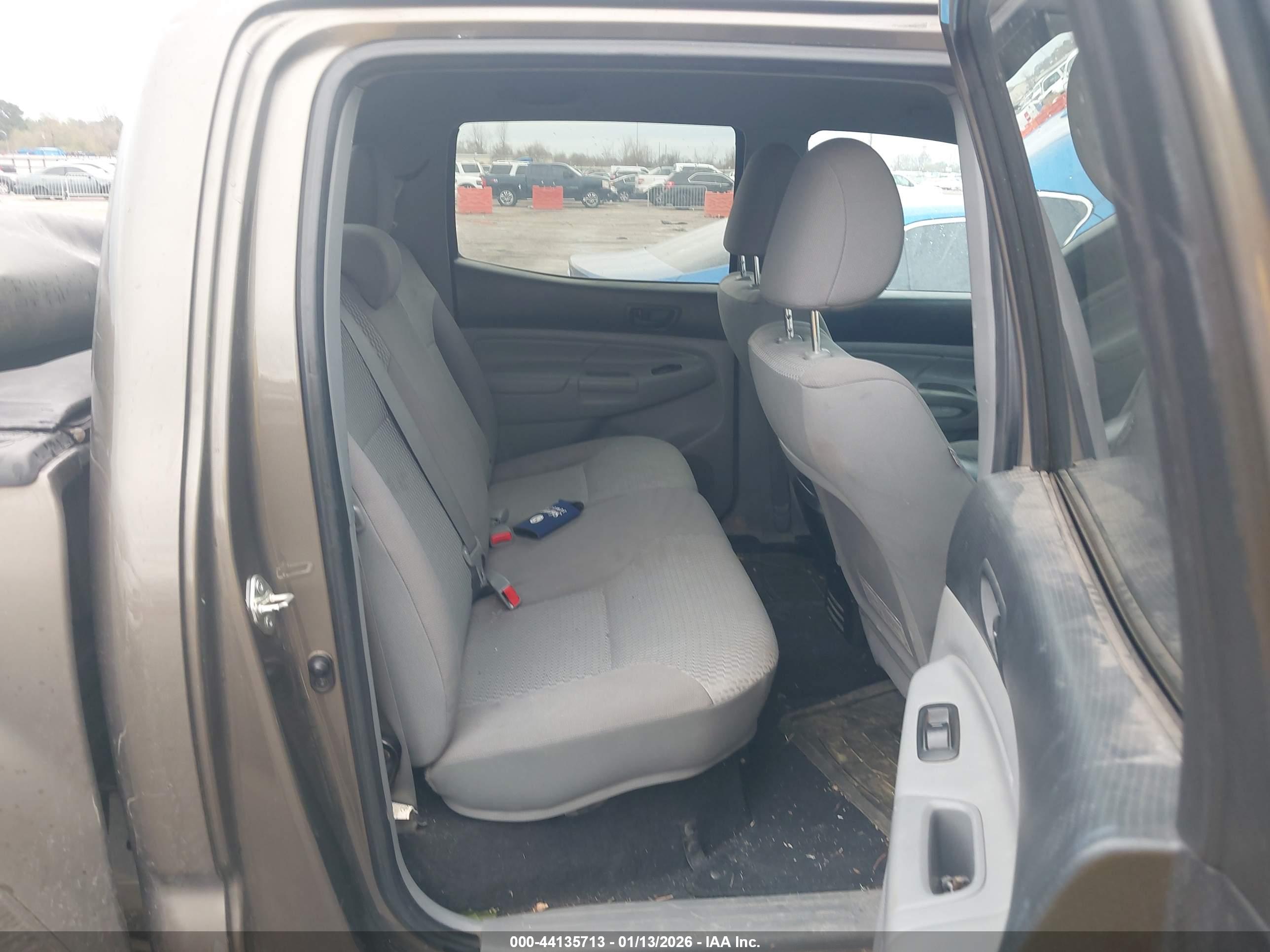 TOYOTA TACOMA image 8