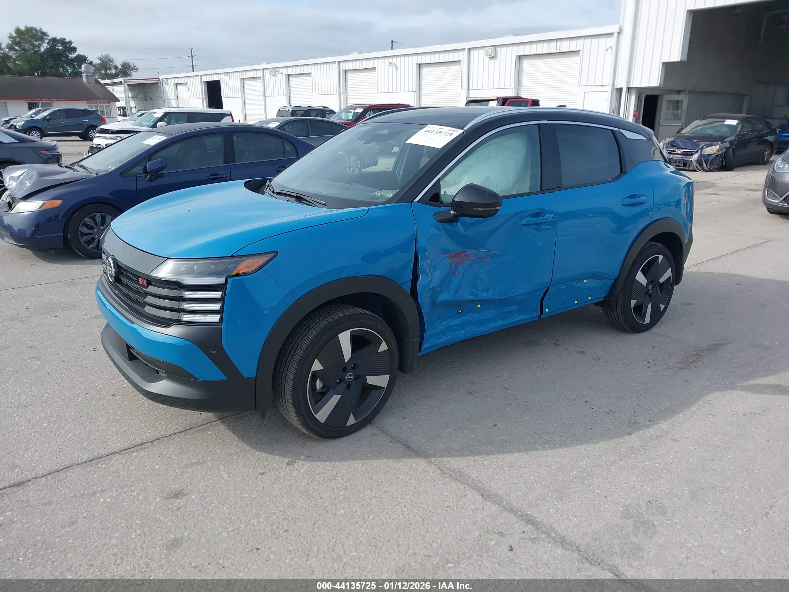 NISSAN KICKS image 2