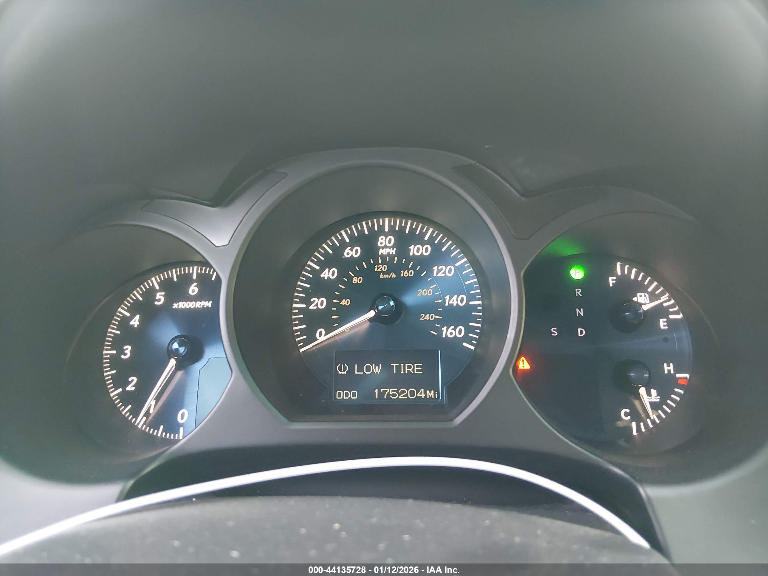 LEXUS GS image 7