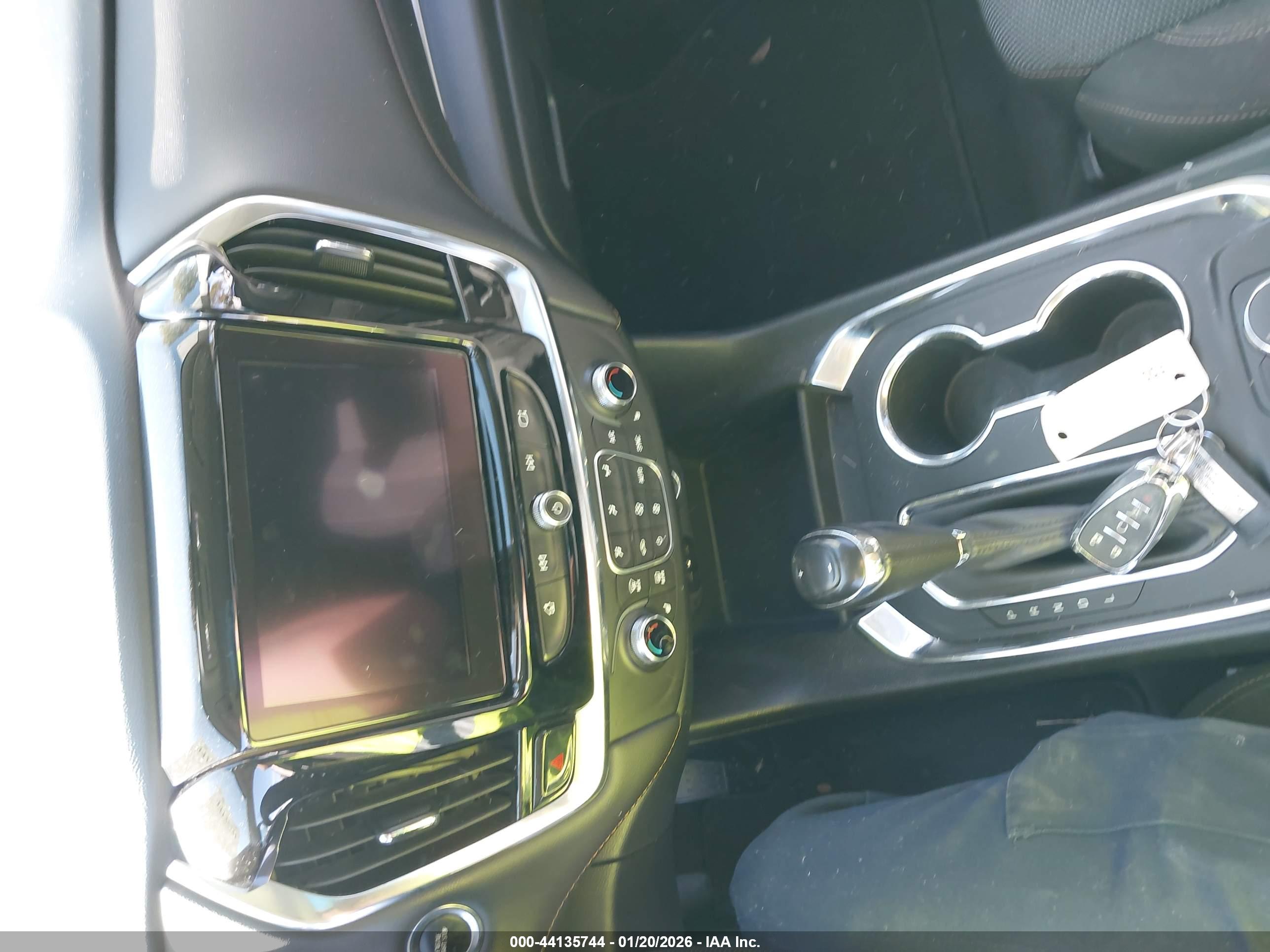 CHEVROLET TRAVERSE image 11