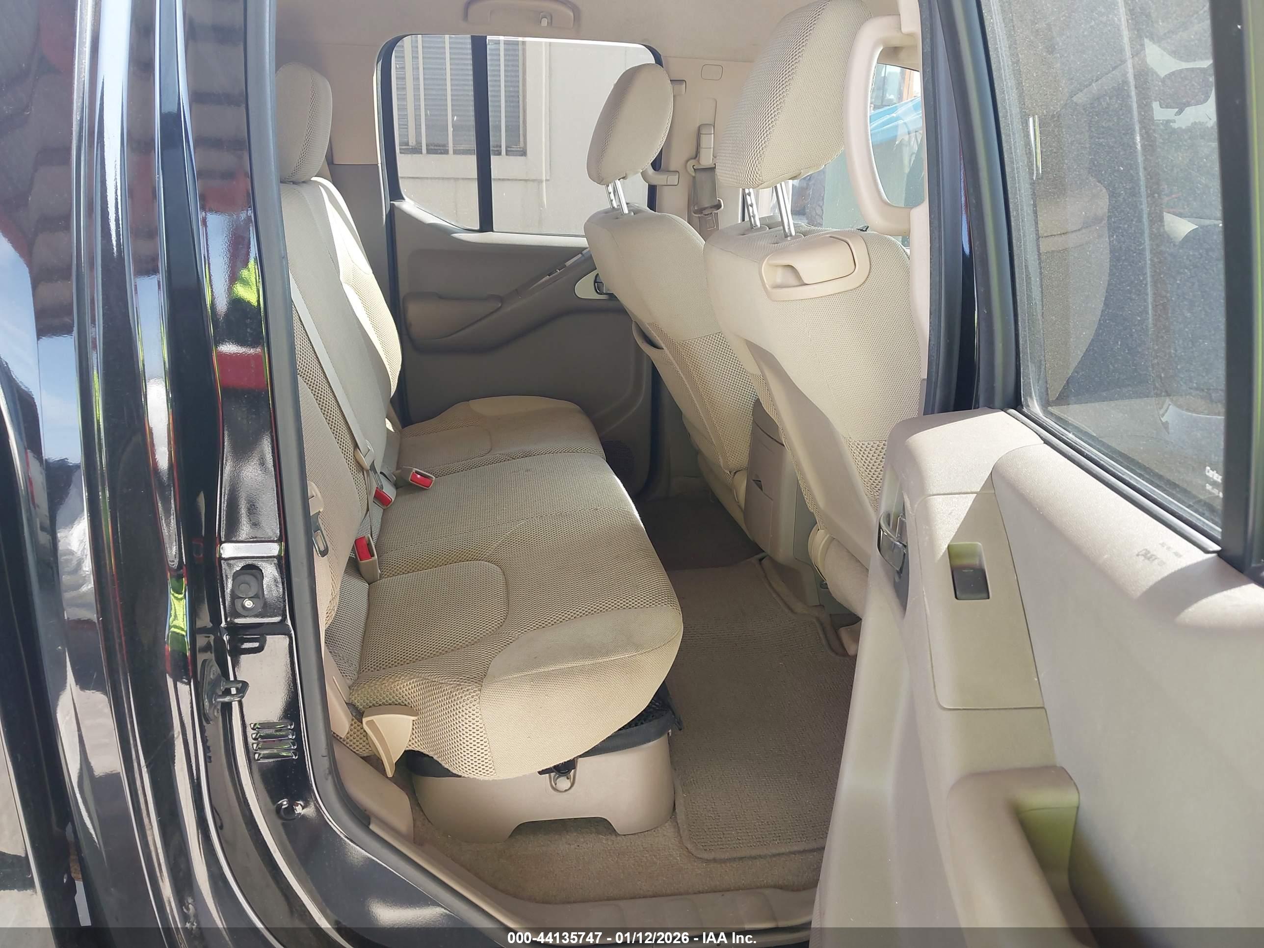 NISSAN FRONTIER image 8