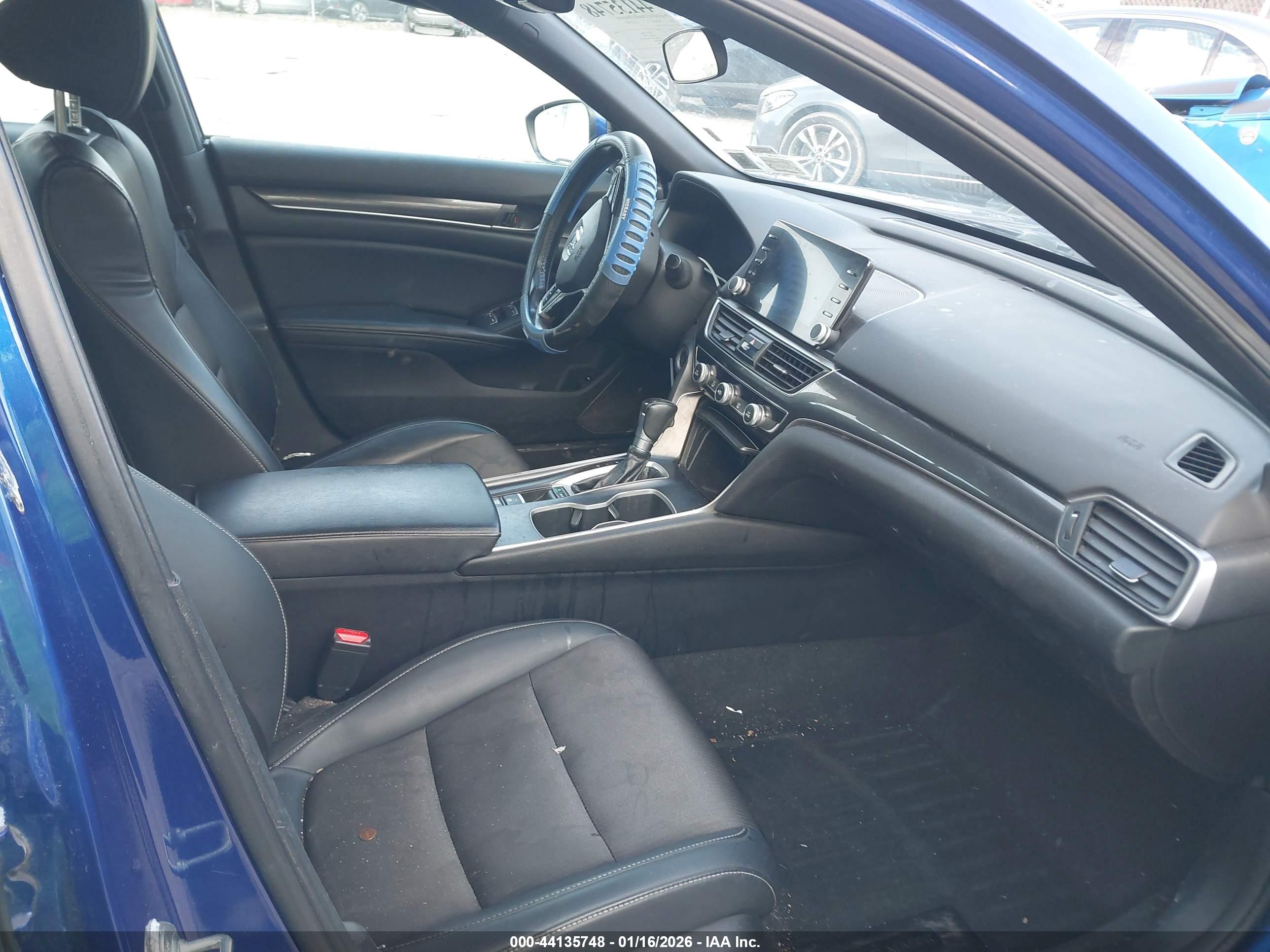HONDA ACCORD image 5