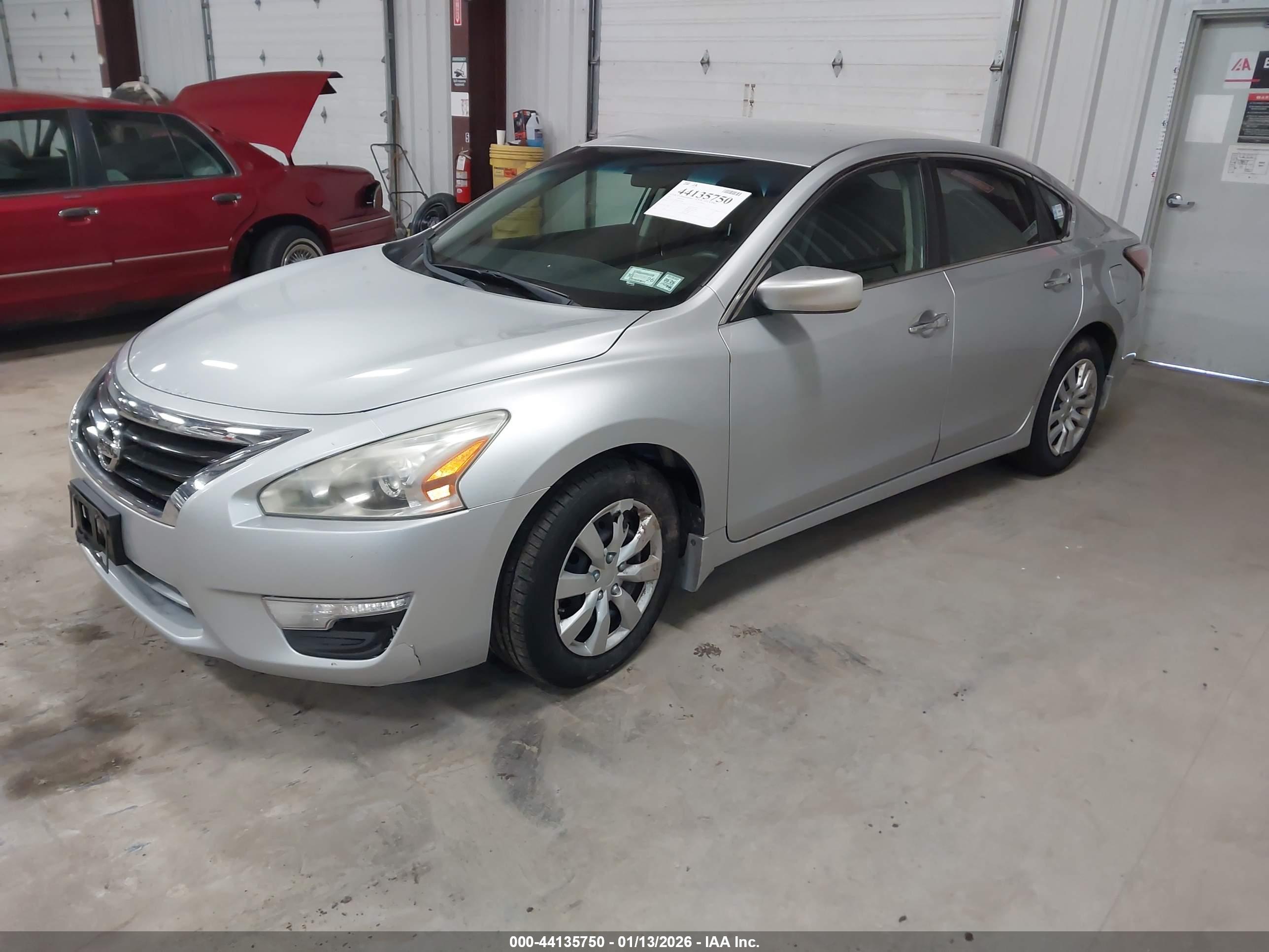 NISSAN ALTIMA image 2
