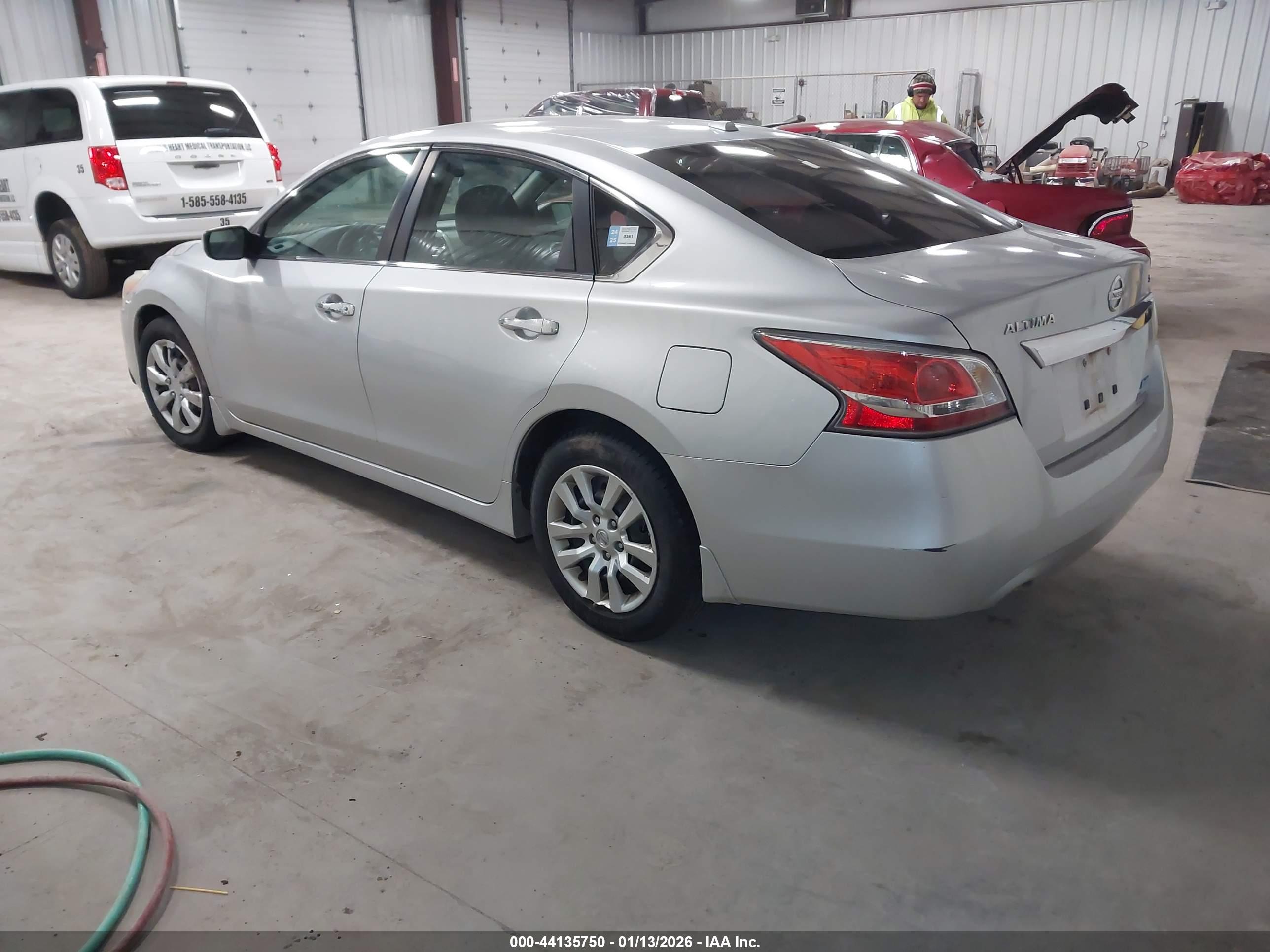 NISSAN ALTIMA image 3