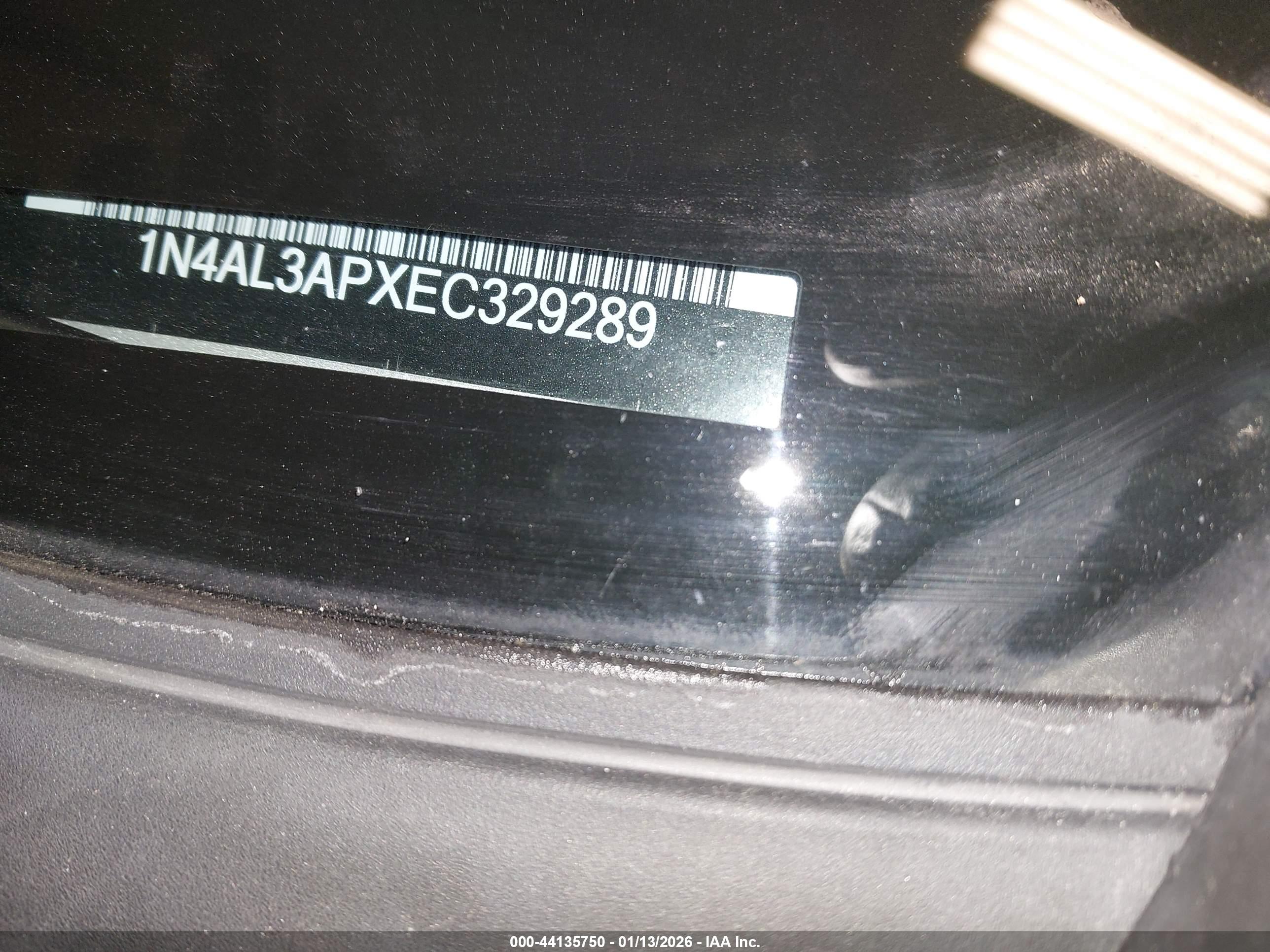 NISSAN ALTIMA image 9