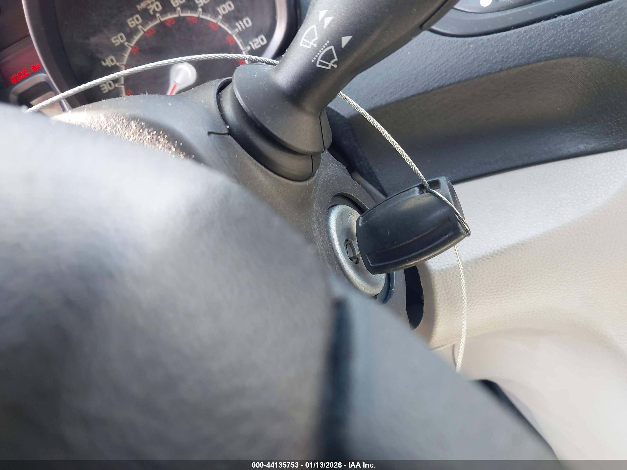 FORD FIESTA image 11