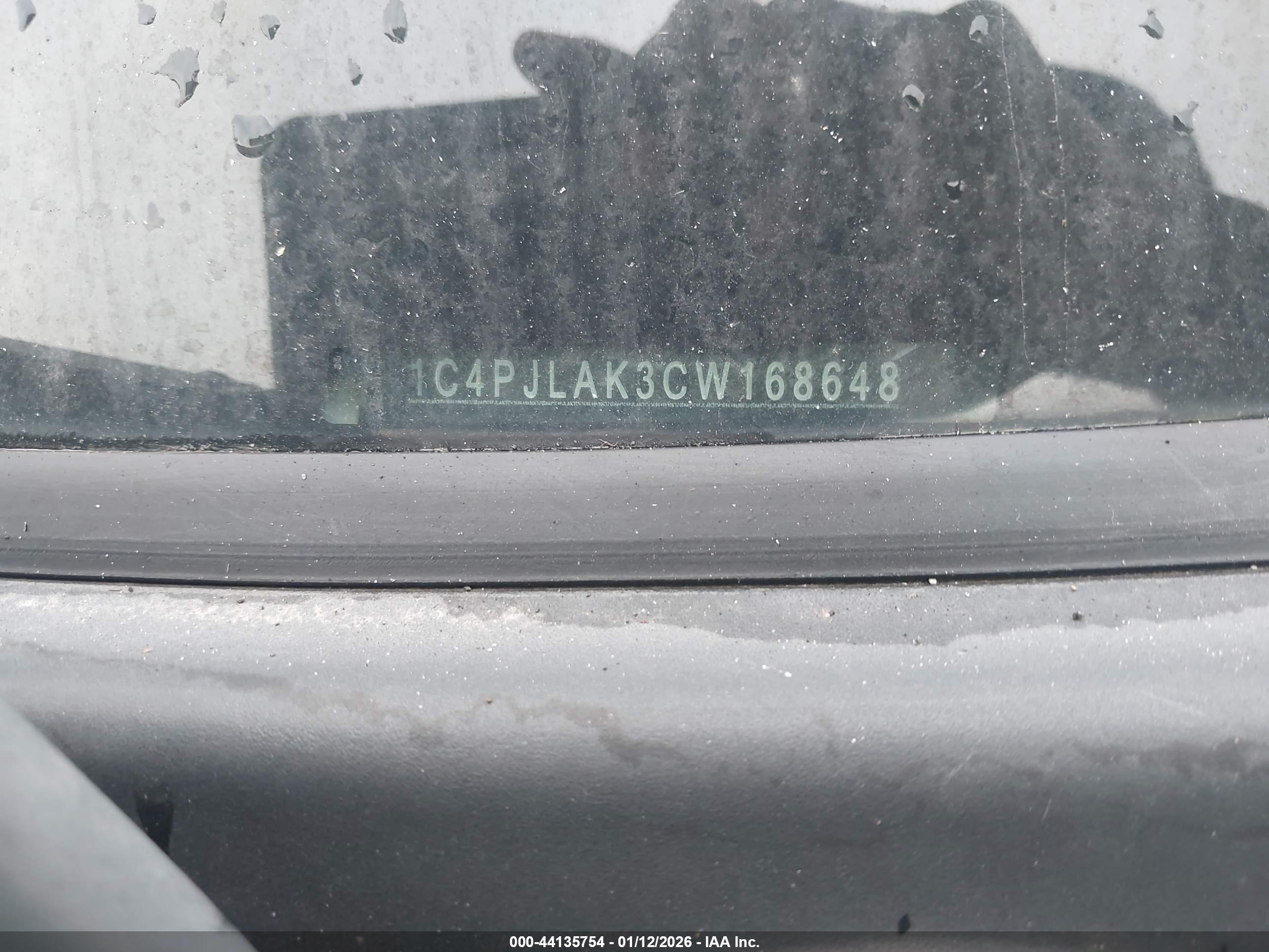 JEEP LIBERTY image 9