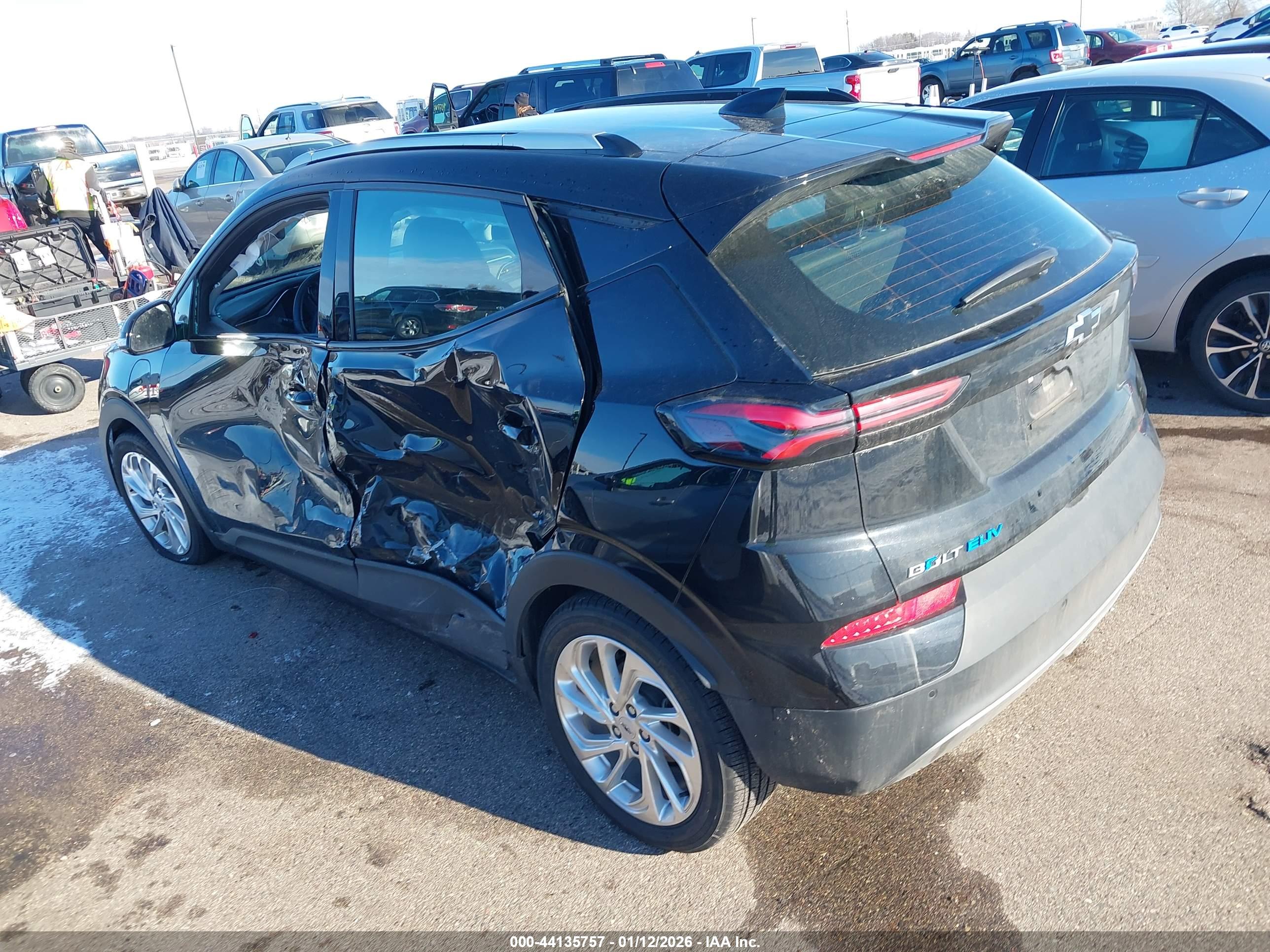 CHEVROLET BOLT image 3