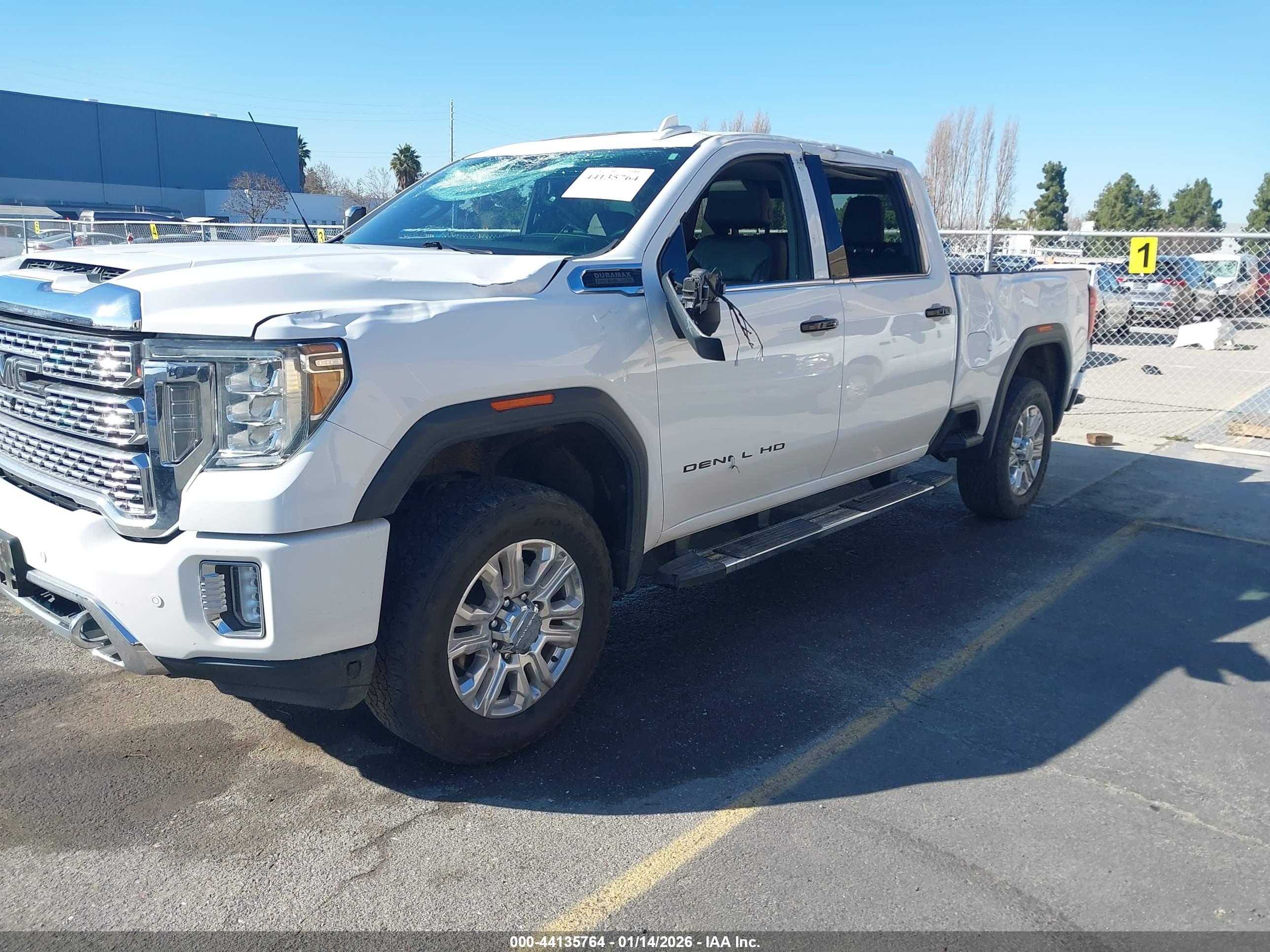 GMC SIERRA image 6