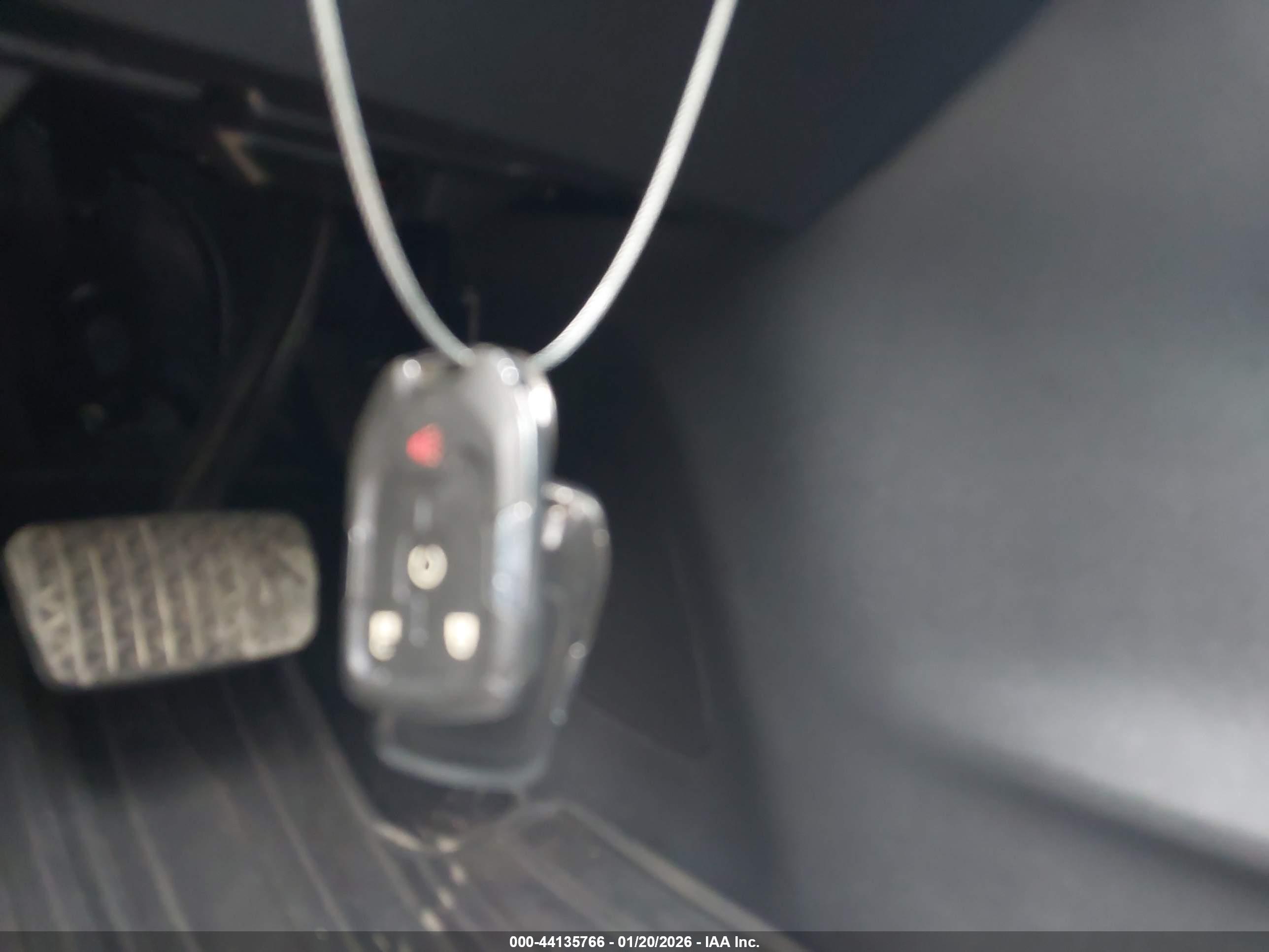 GMC TERRAIN image 11