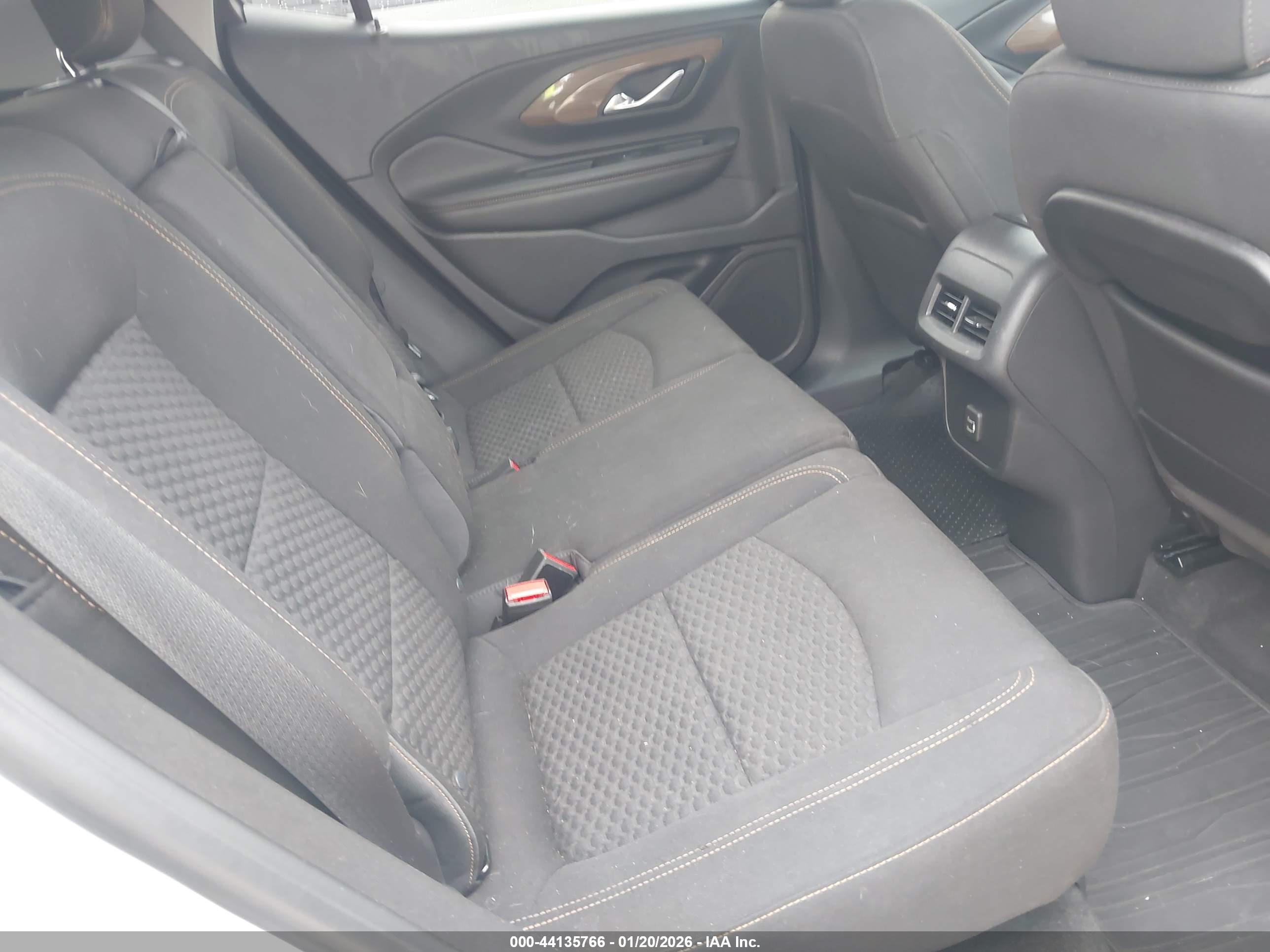 GMC TERRAIN image 8