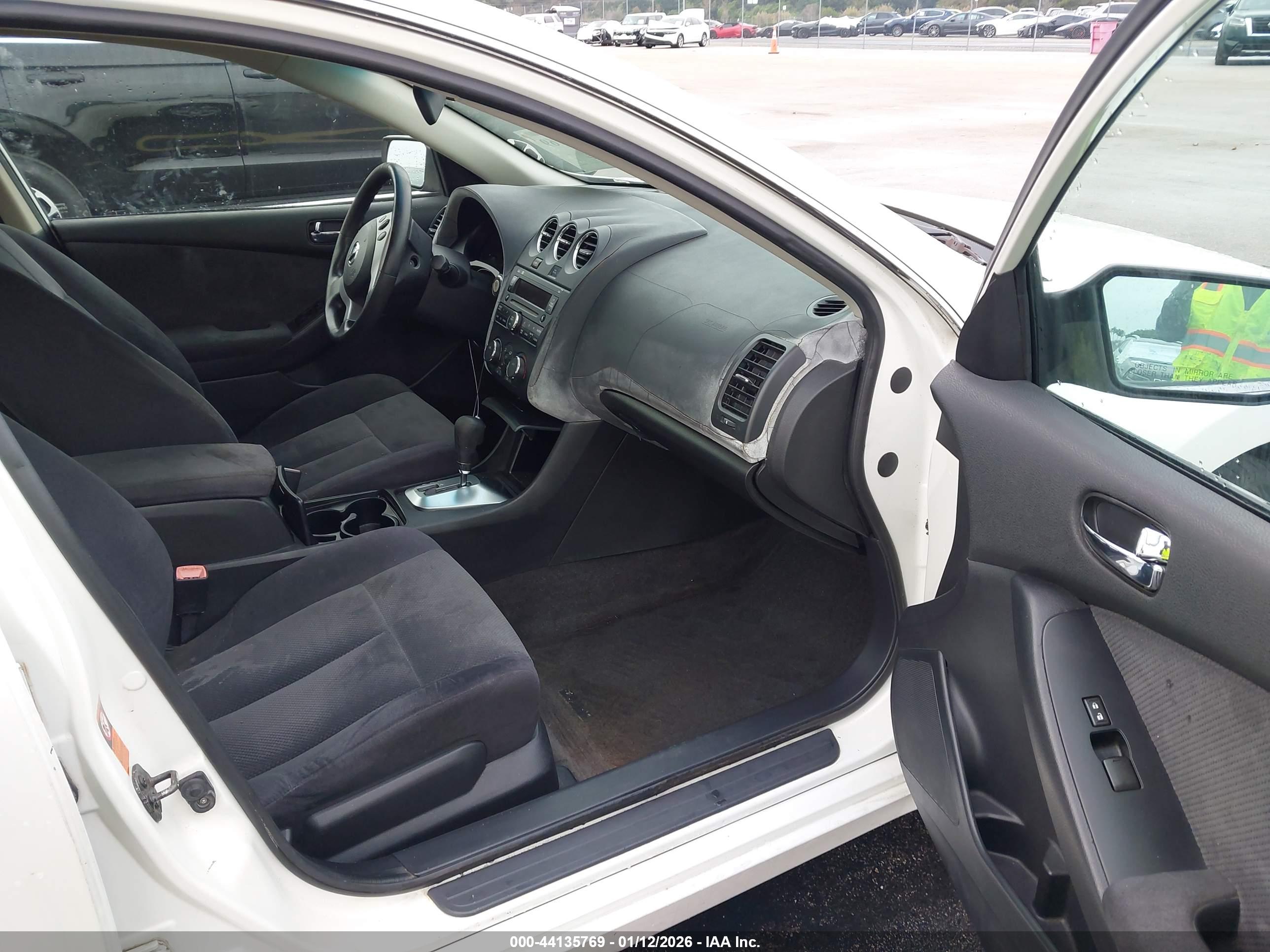 NISSAN ALTIMA image 5