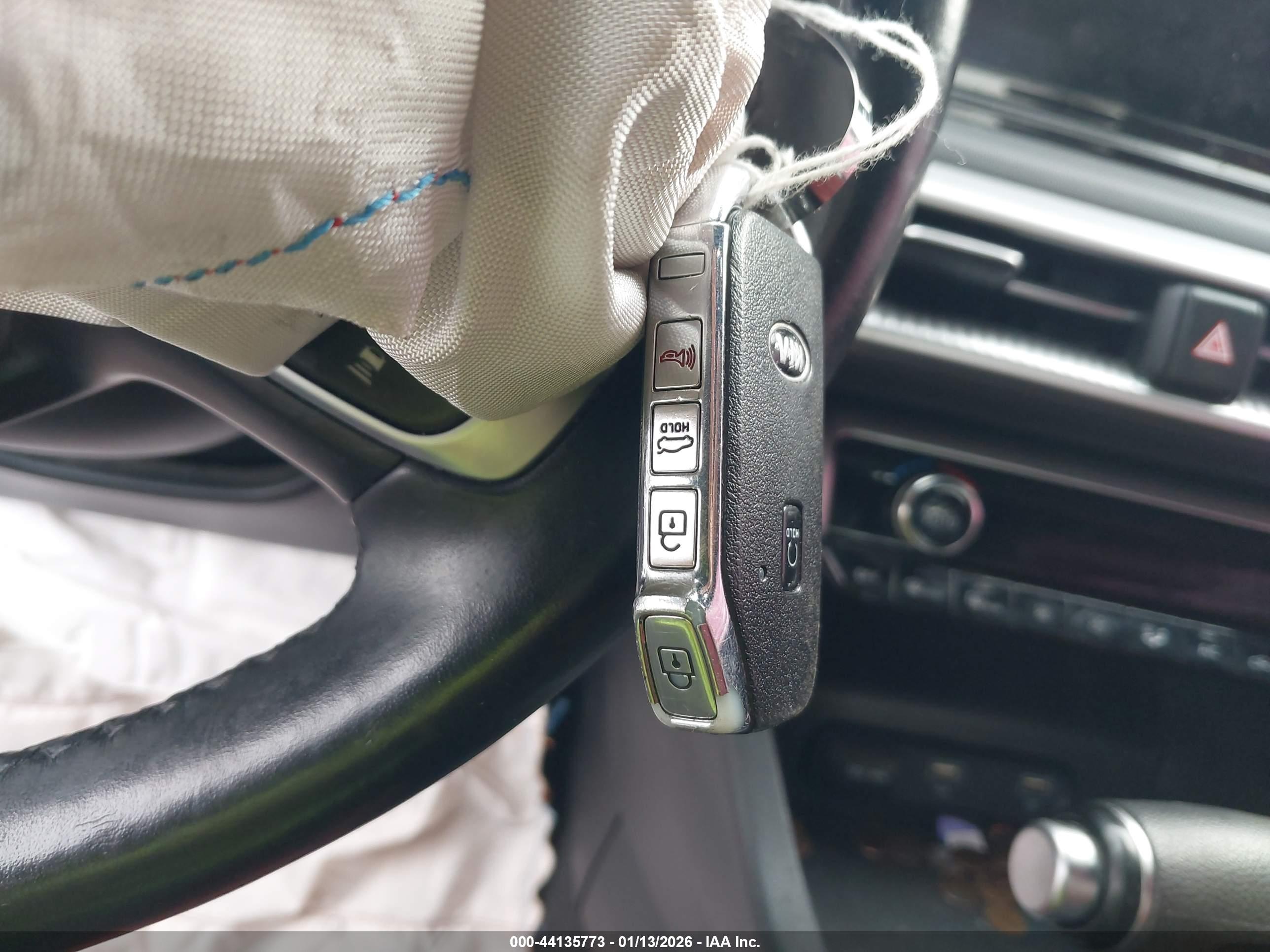 KIA K5 image 11