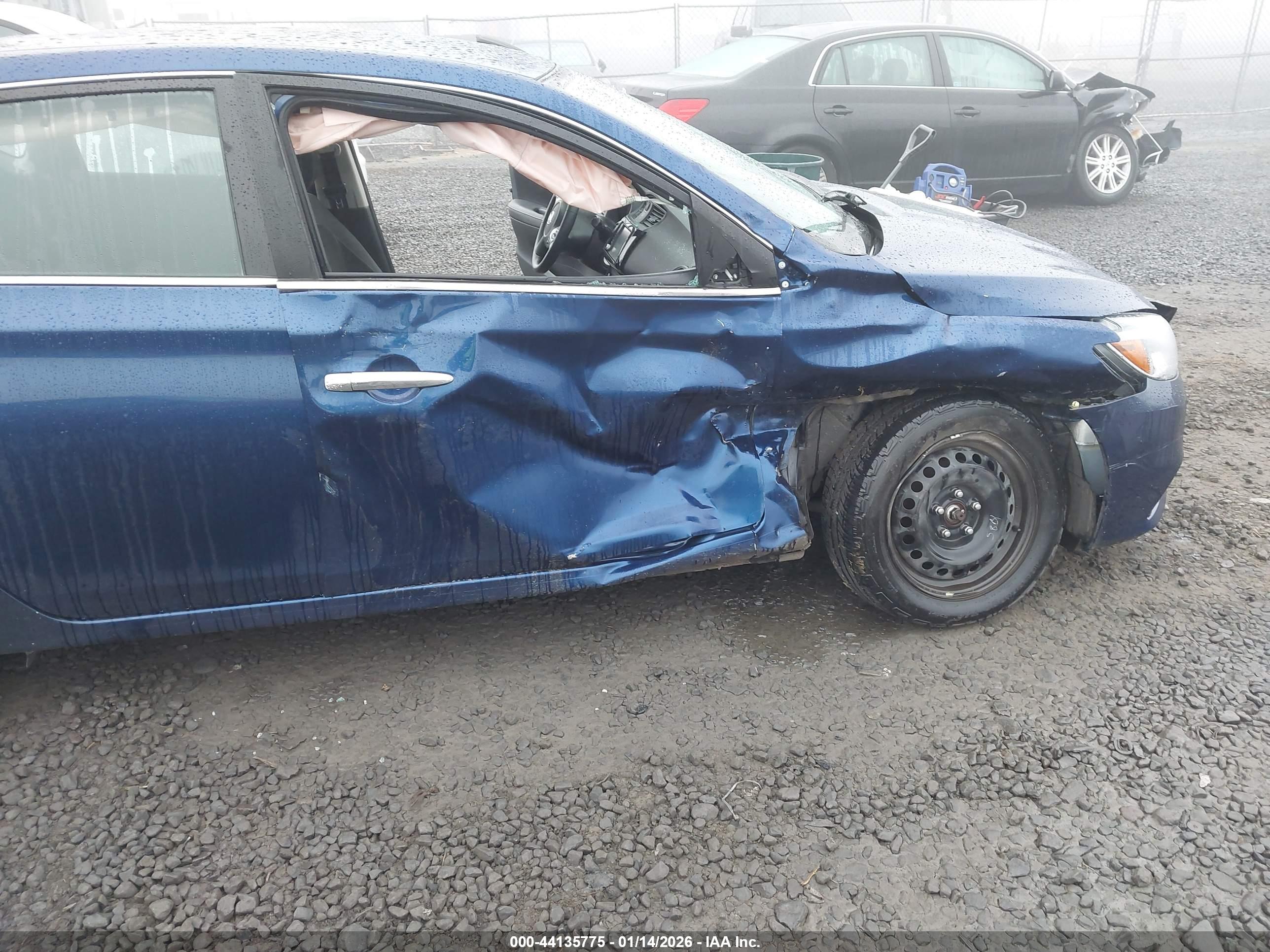 NISSAN SENTRA image 6