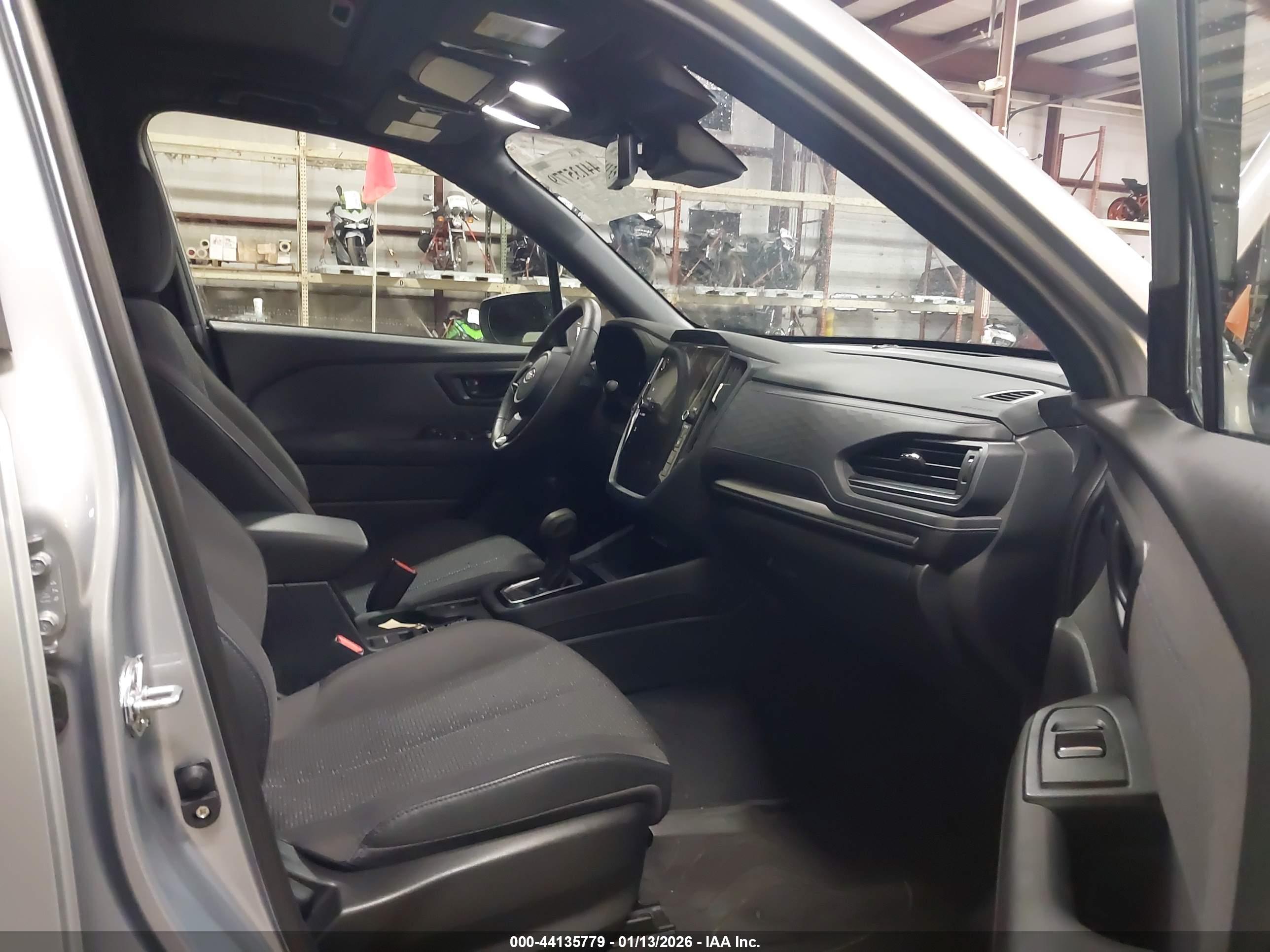 SUBARU FORESTER image 5