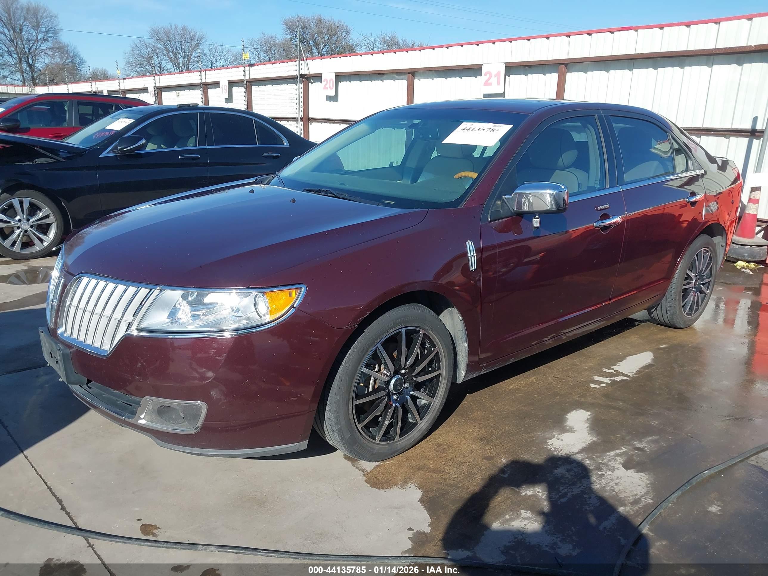 LINCOLN MKZ image 2